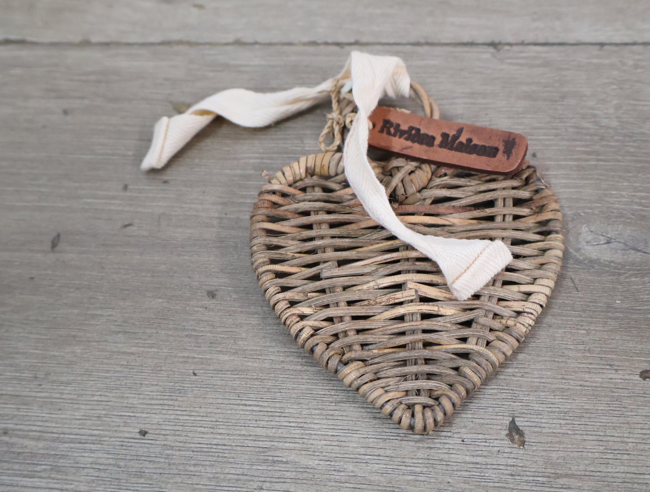 Houten hartvormige wanddecoratie'' – foto 4 – kavel bij GSD Auctions, Zoeterwoude