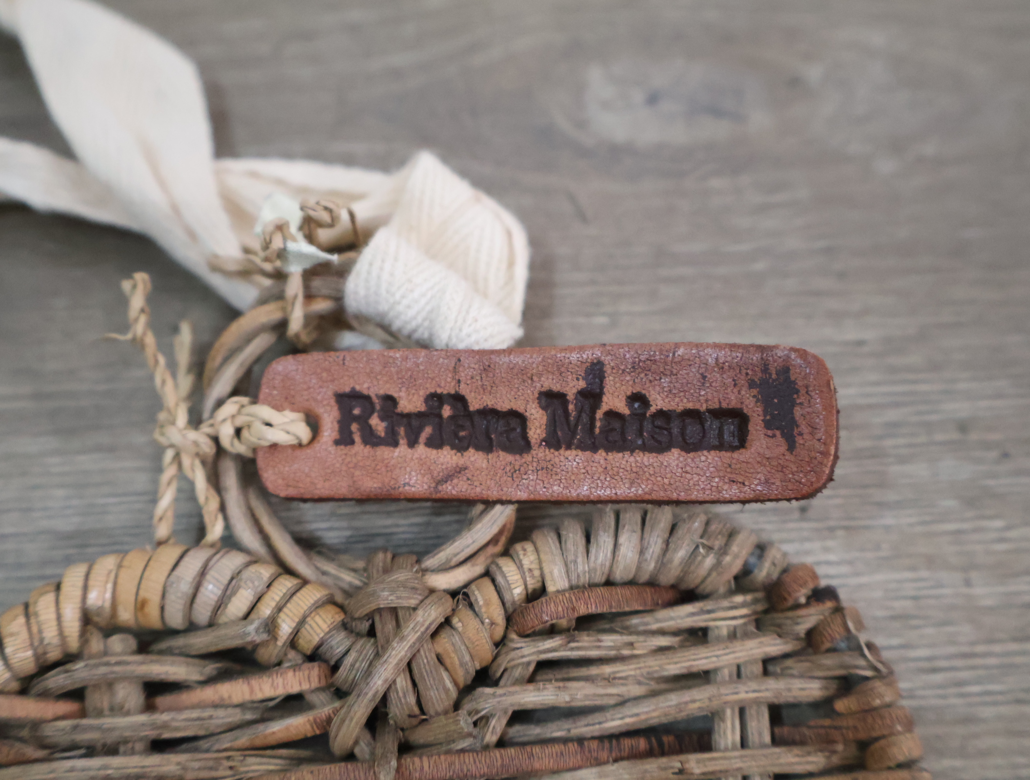 Houten hartvormige wanddecoratie'' – foto 7 – kavel bij GSD Auctions, Zoeterwoude