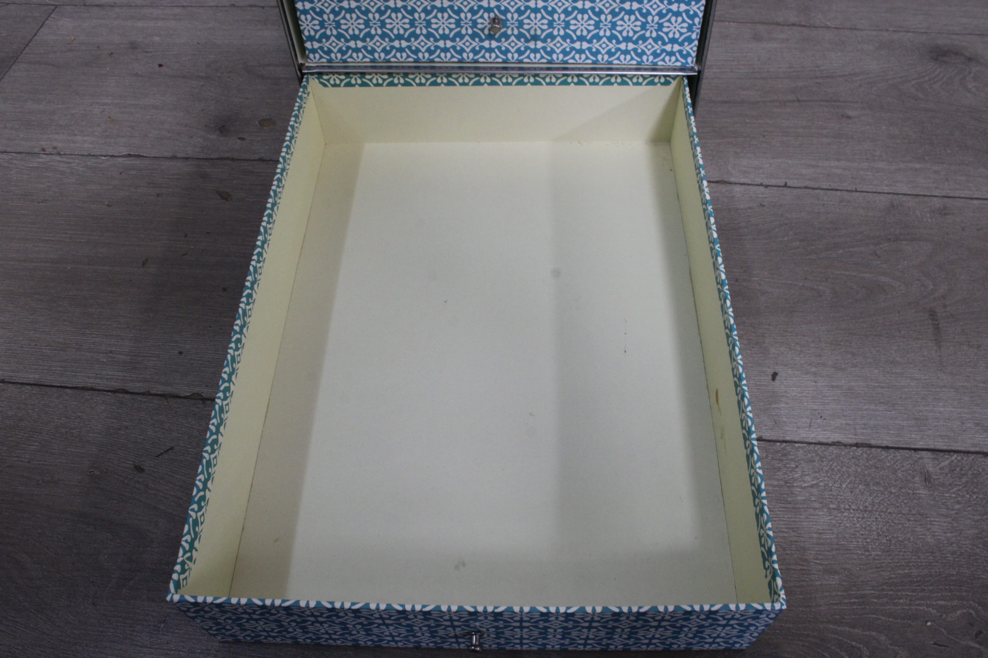 Ladenblok met drie lades'' – foto 4 – kavel bij GSD Auctions, Zoeterwoude