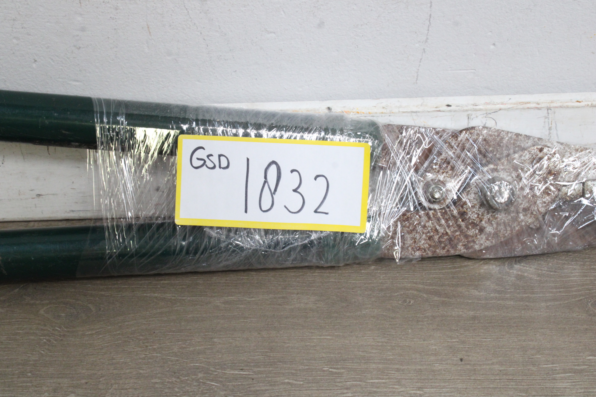 Takkenschaar met groene handvatten'' – foto 9 – kavel bij GSD Auctions, Zoeterwoude