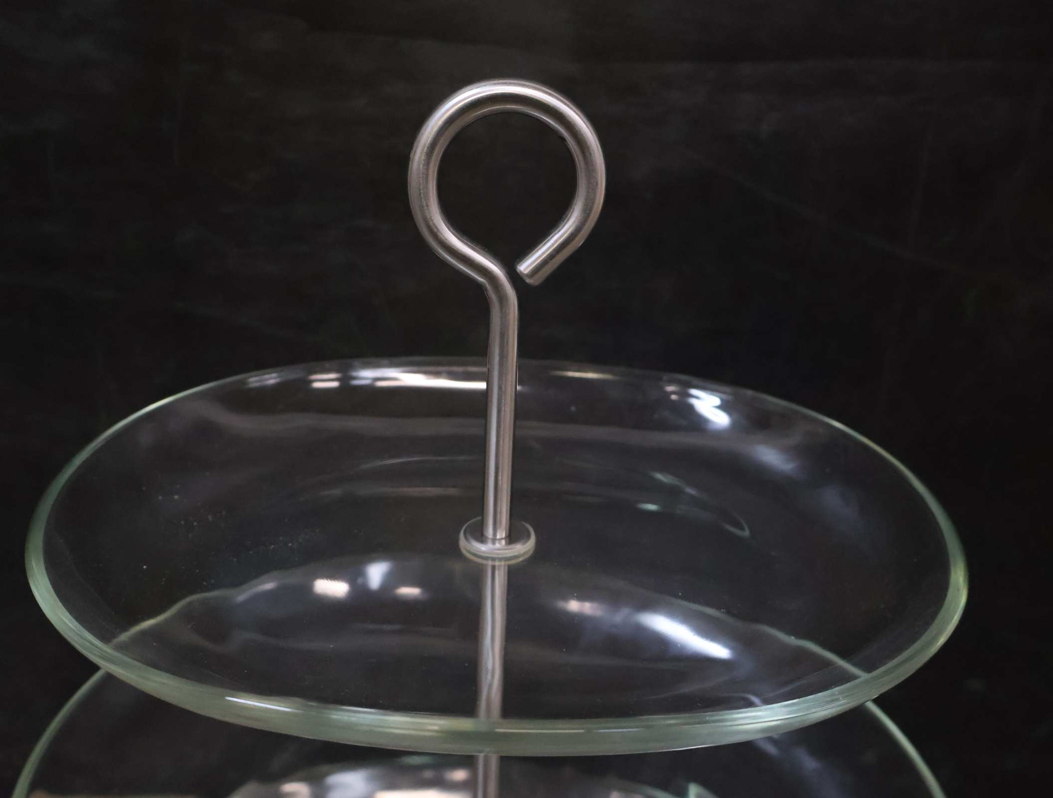 Etagere/serveerschaal met metalen standaard'' – foto 8 – kavel bij GSD Auctions, Zoeterwoude