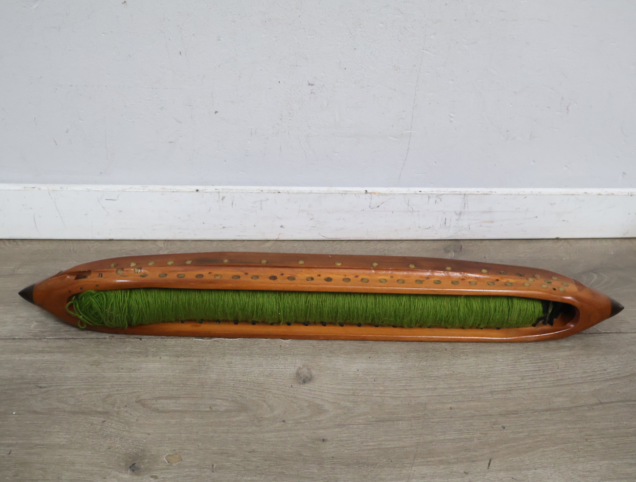 Houten klos met groene garen'' – foto 5 – kavel bij GSD Auctions, Zoeterwoude
