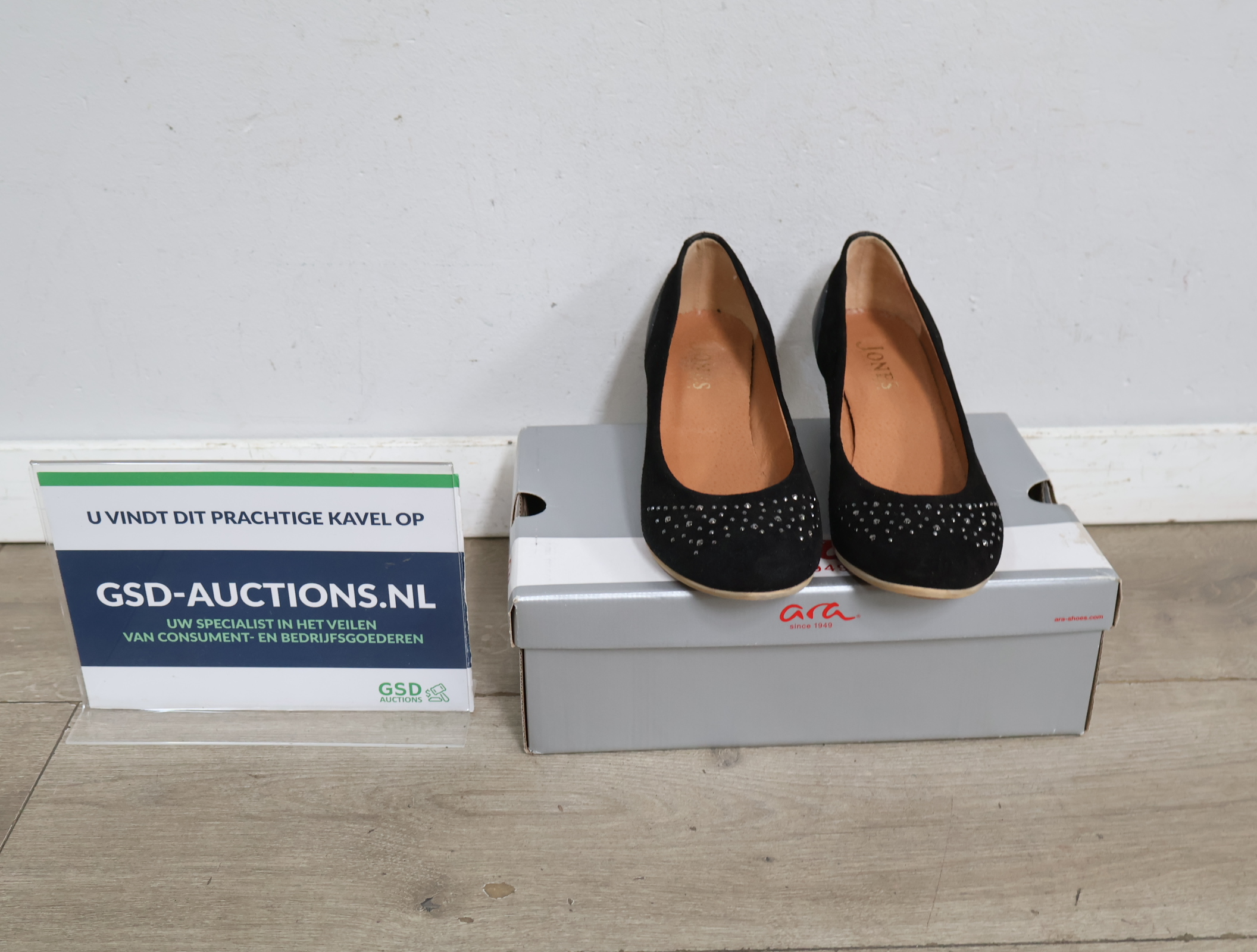 Zwarte dames pumps'' – kavel bij GSD Auctions, Zoeterwoude