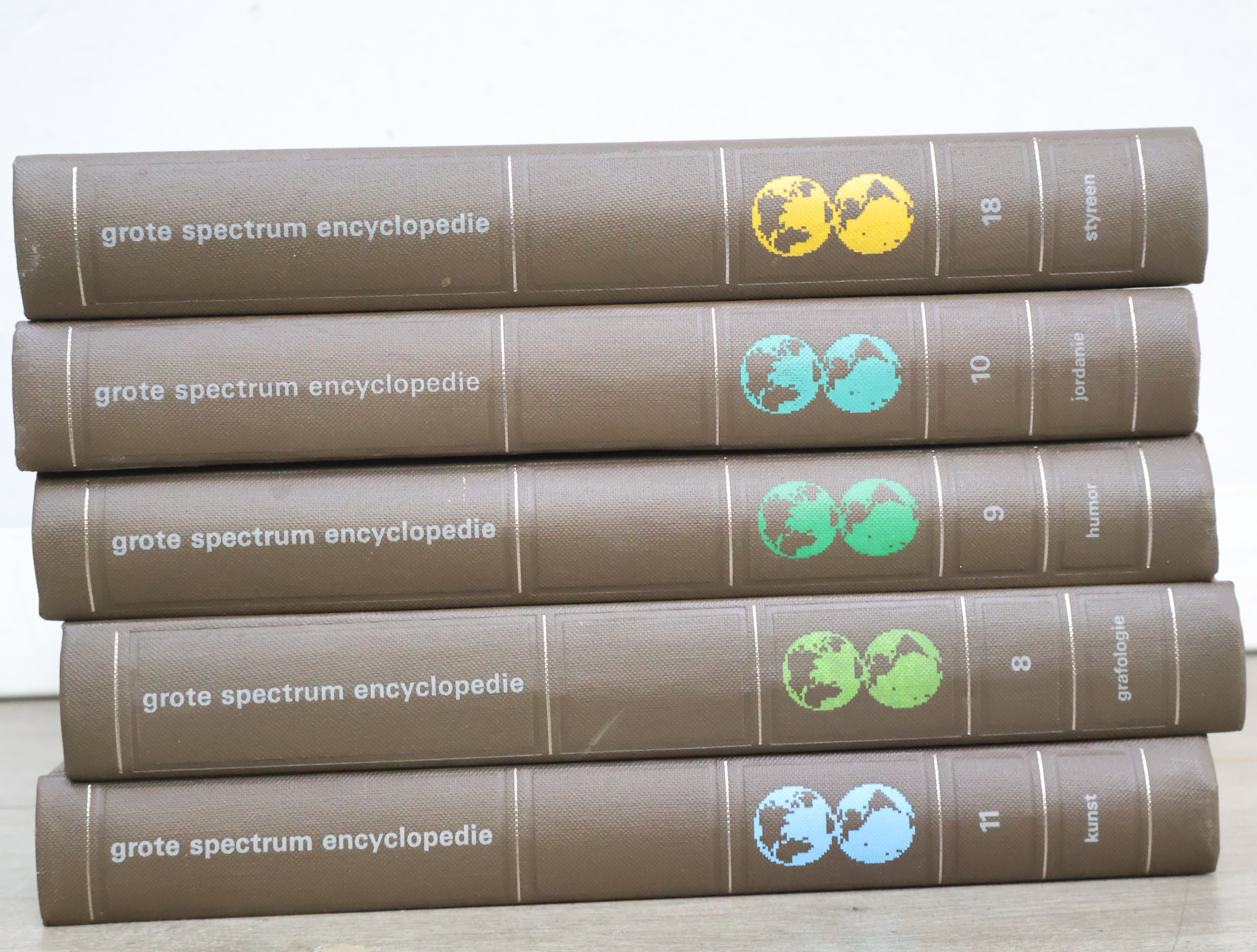 Grote Spectrum Encyclopedie boeken set'' – foto 5 – kavel bij GSD Auctions, Zoeterwoude