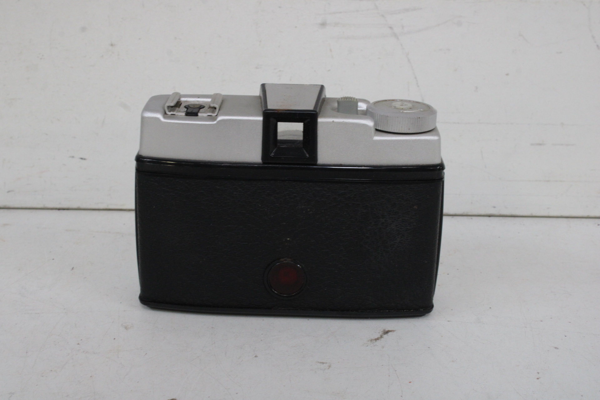 Vintage camera met leren hoes'' – foto 4 – kavel bij GSD Auctions, Zoeterwoude
