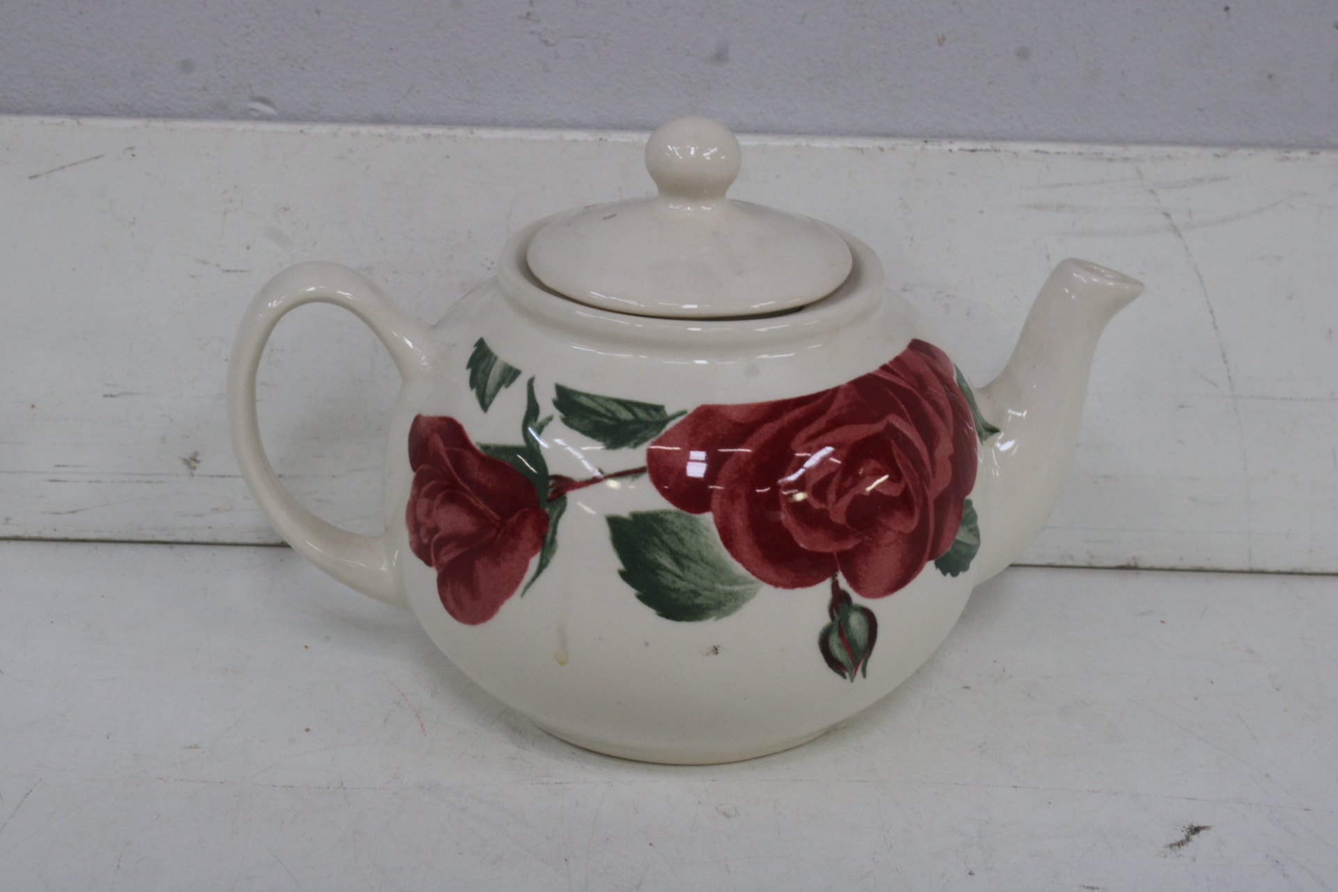 Theepot met rozenmotief'' – foto 2 – kavel bij GSD Auctions, Zoeterwoude