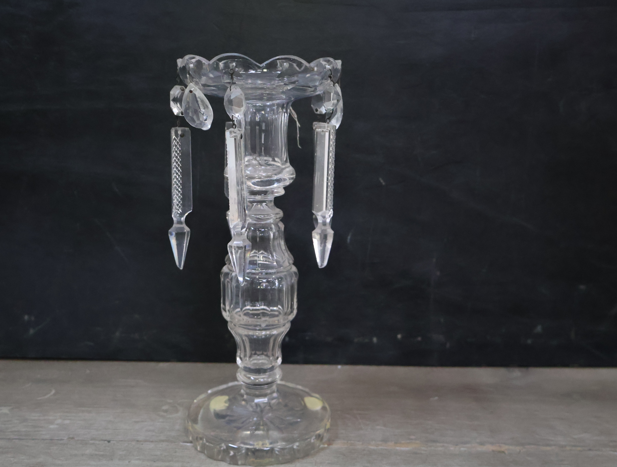 Kristallen kandelaar met hangende versieringen'' – foto 4 – kavel bij GSD Auctions, Zoeterwoude