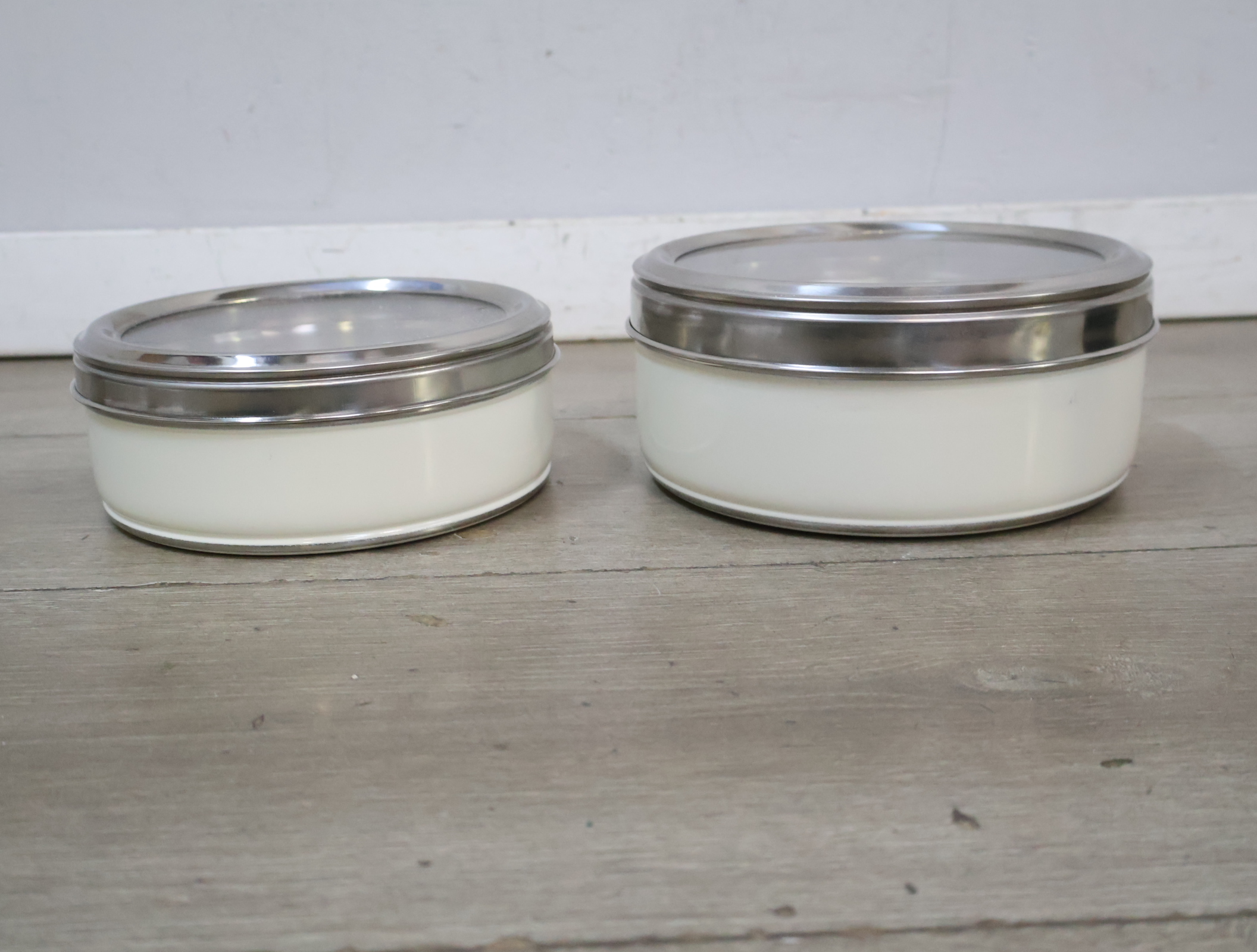 Set metalen bewaardozen met deksel'' – foto 5 – kavel bij GSD Auctions, Zoeterwoude