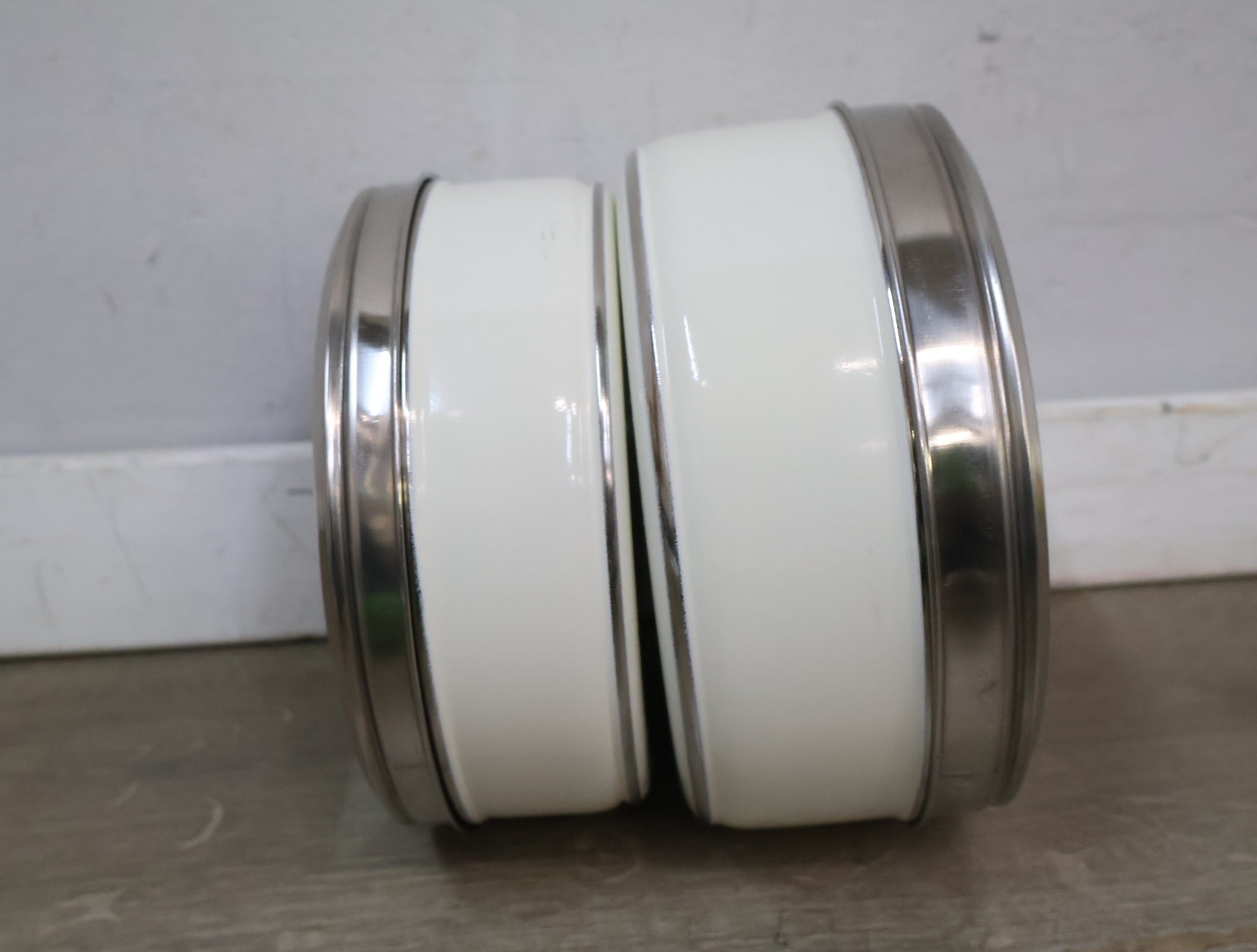 Set metalen bewaardozen met deksel'' – foto 10 – kavel bij GSD Auctions, Zoeterwoude
