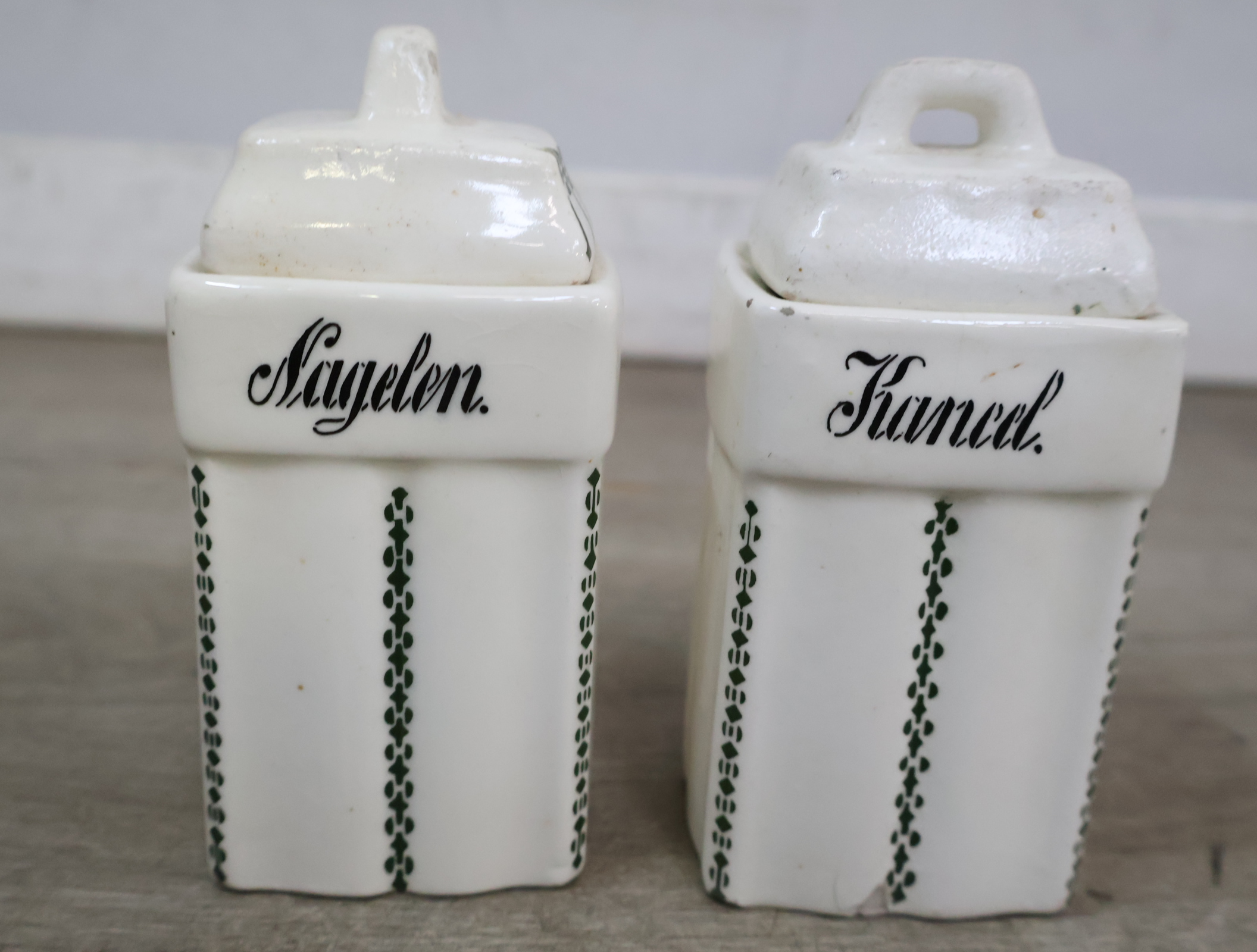 Set keramische keukenvoorraadpotten'' – foto 5 – kavel bij GSD Auctions, Zoeterwoude