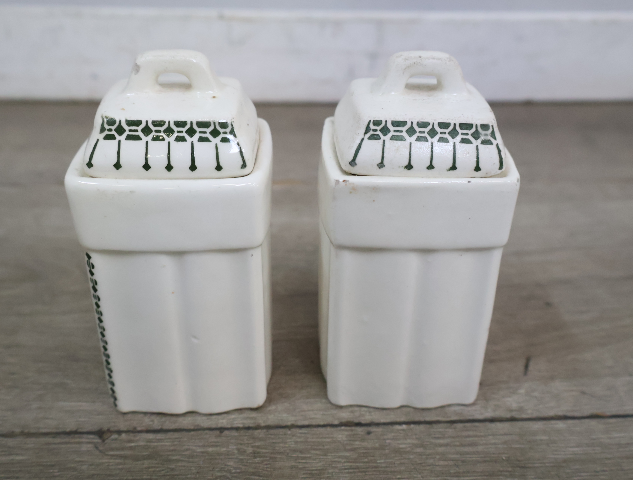 Set keramische keukenvoorraadpotten'' – foto 7 – kavel bij GSD Auctions, Zoeterwoude