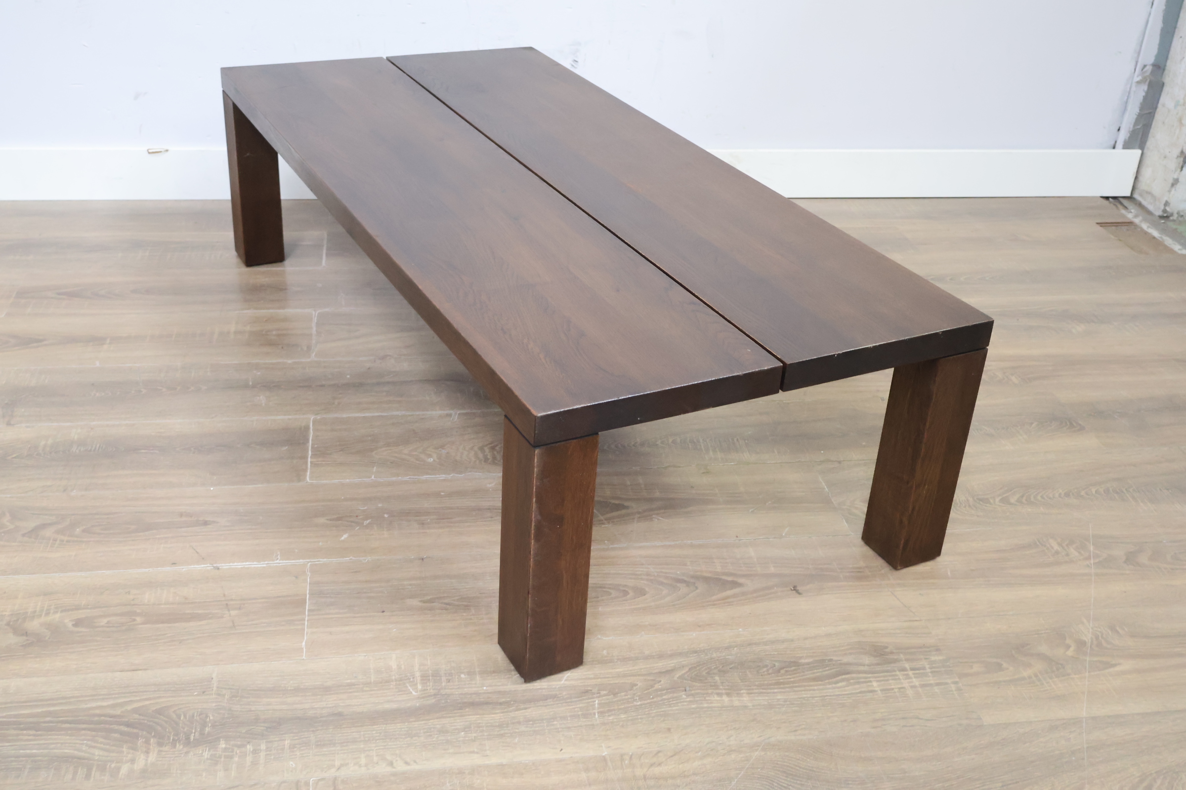 Donker houten salontafel'' – foto 9 – kavel bij GSD Auctions, Zoeterwoude