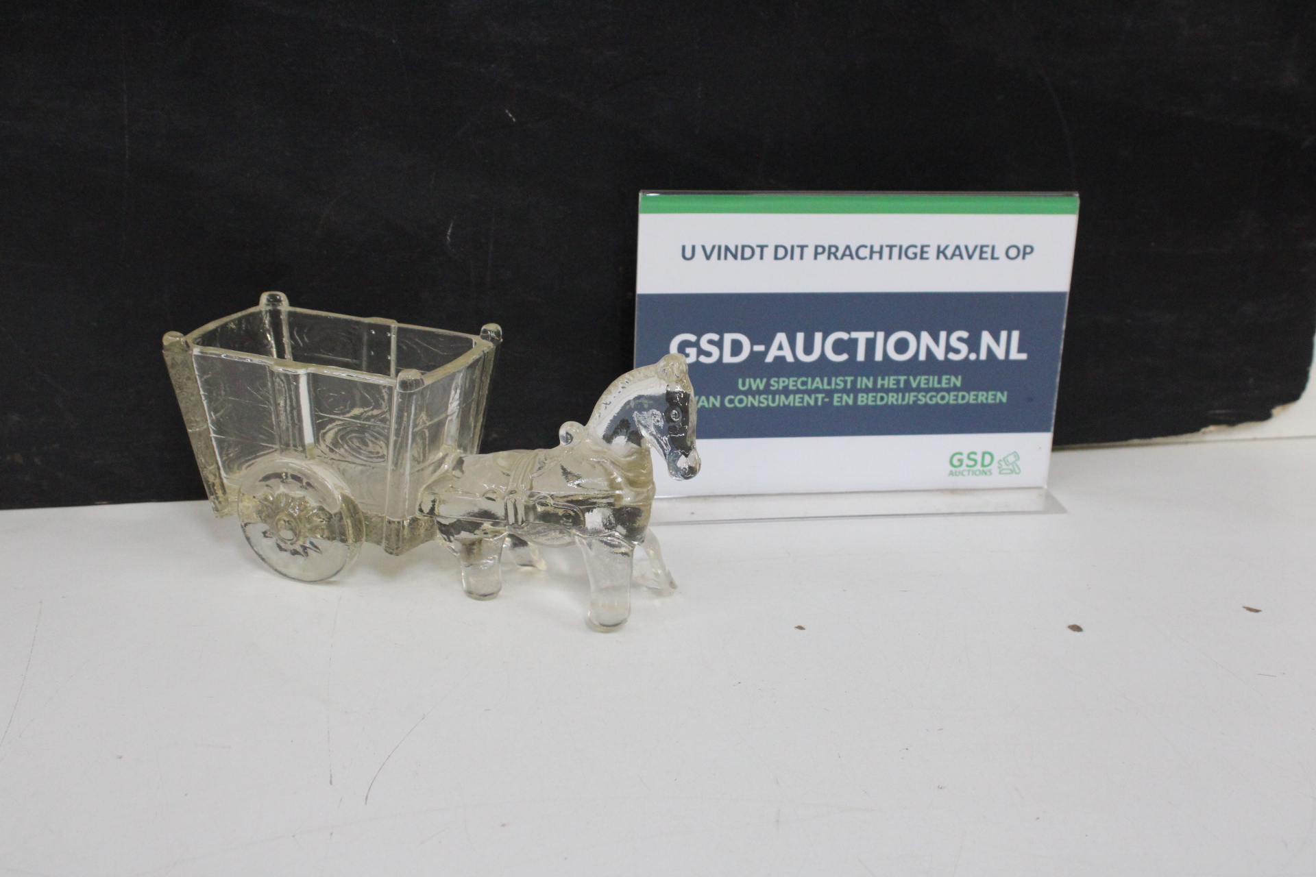 Glazen Vaas van paard met wagen'' – foto 2 – kavel bij GSD Auctions, Zoeterwoude