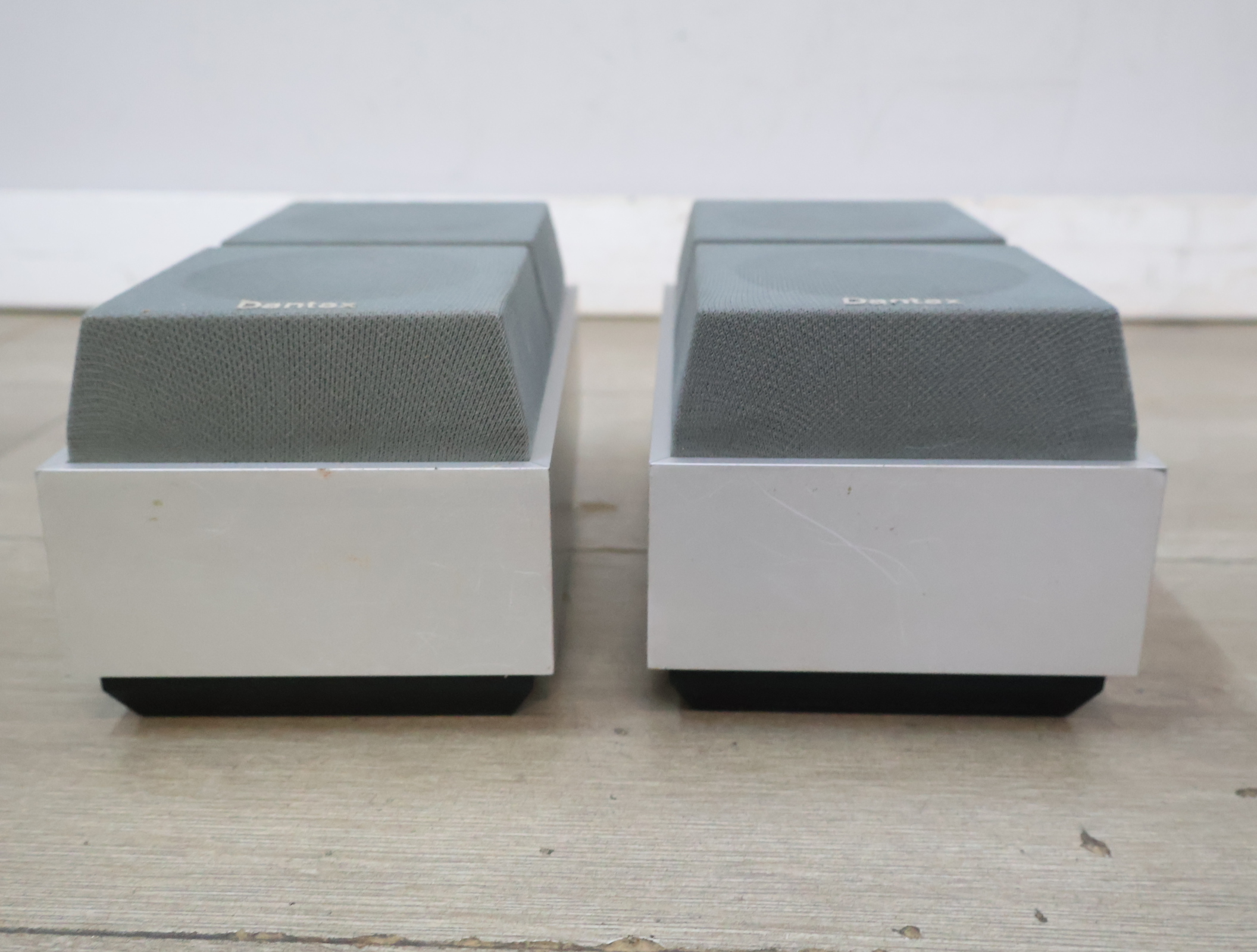 Set van 2 Dantax Luidsprekers'' – foto 7 – kavel bij GSD Auctions, Zoeterwoude