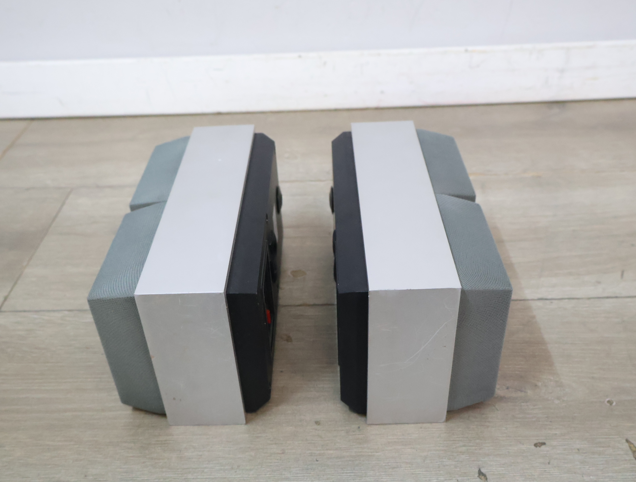 Set van 2 Dantax Luidsprekers'' – foto 9 – kavel bij GSD Auctions, Zoeterwoude