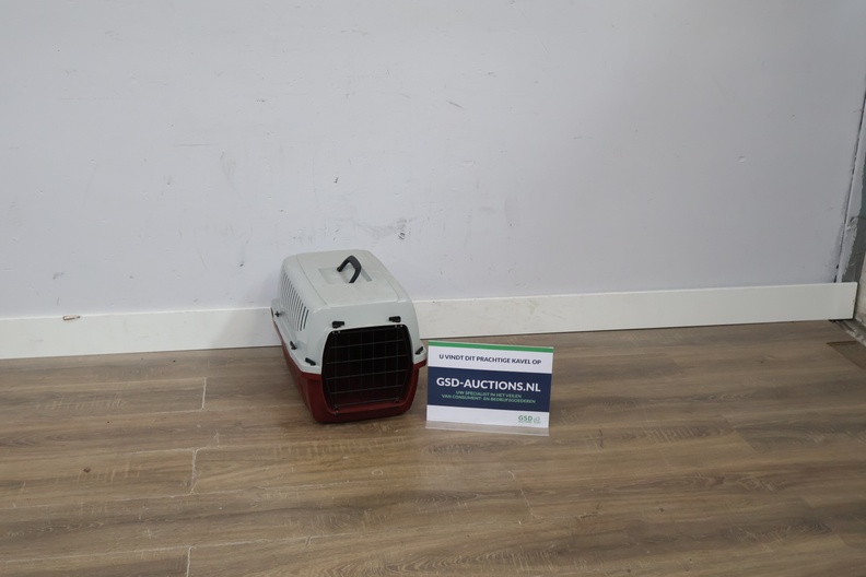 Draagbare reismand voor huisdieren – kavel bij GSD Auctions, Zoeterwoude