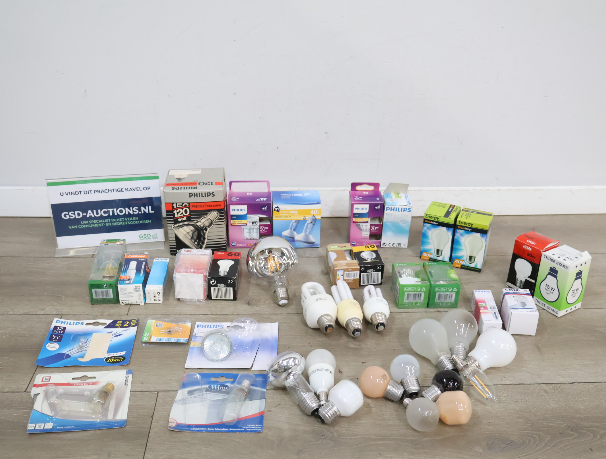 Diverse lichtlampen en gloeilampen set'' – kavel bij GSD Auctions, Zoeterwoude