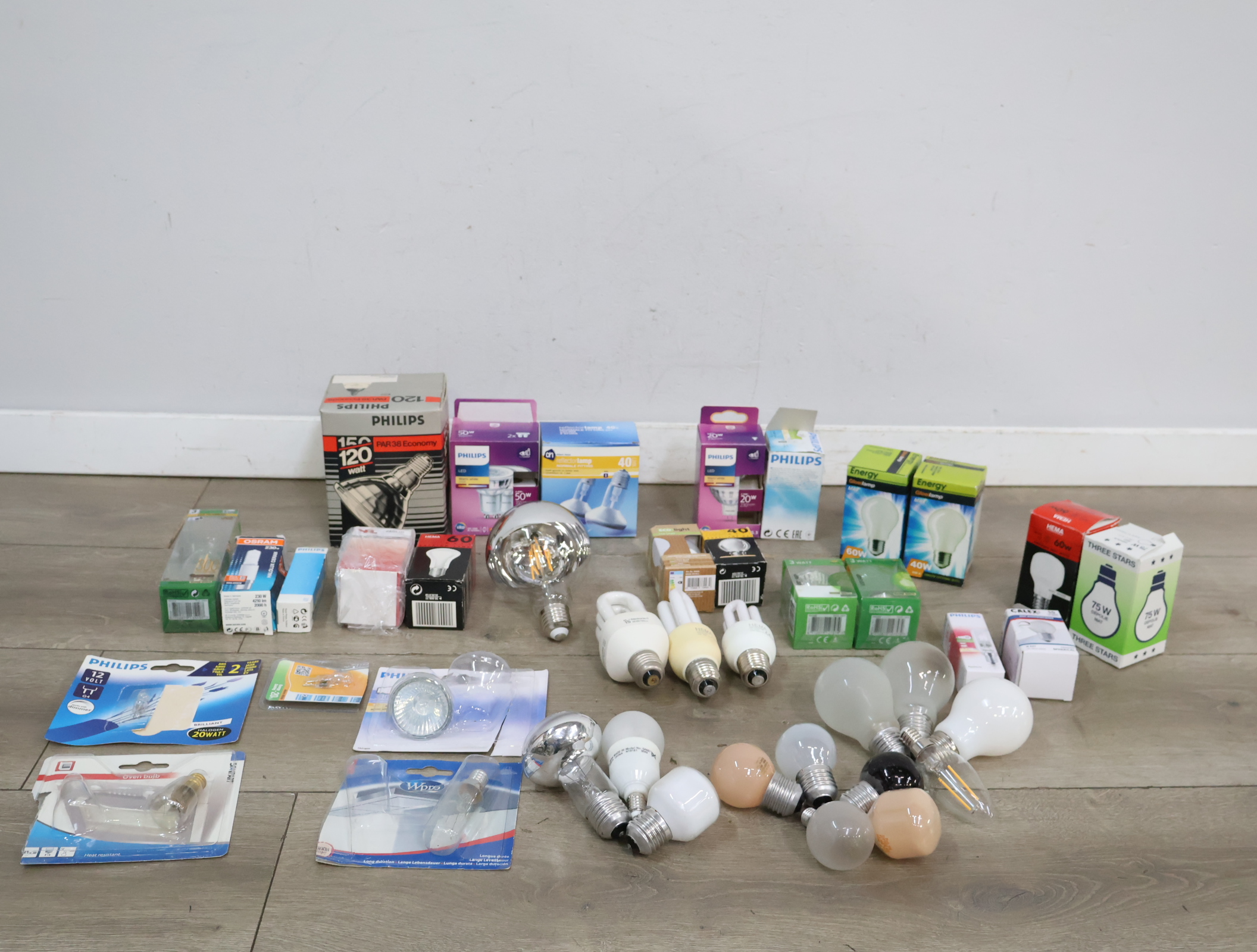 Diverse lichtlampen en gloeilampen set'' – foto 4 – kavel bij GSD Auctions, Zoeterwoude