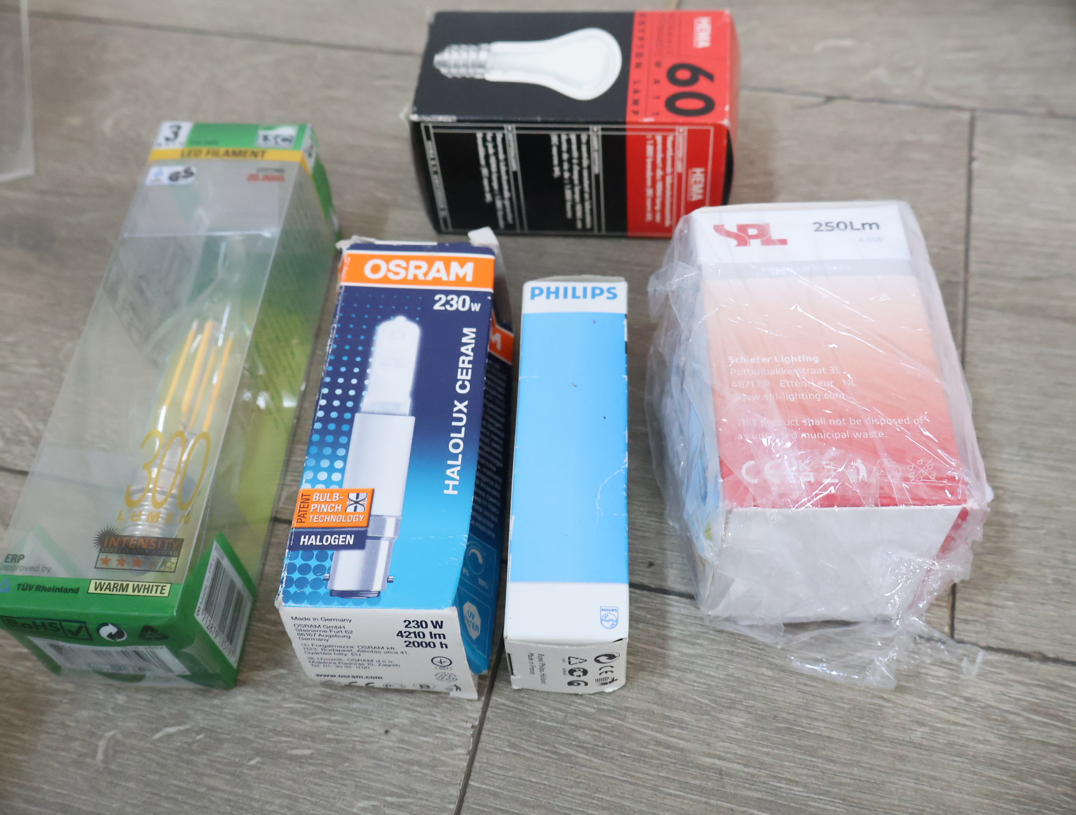 Diverse lichtlampen en gloeilampen set'' – foto 5 – kavel bij GSD Auctions, Zoeterwoude