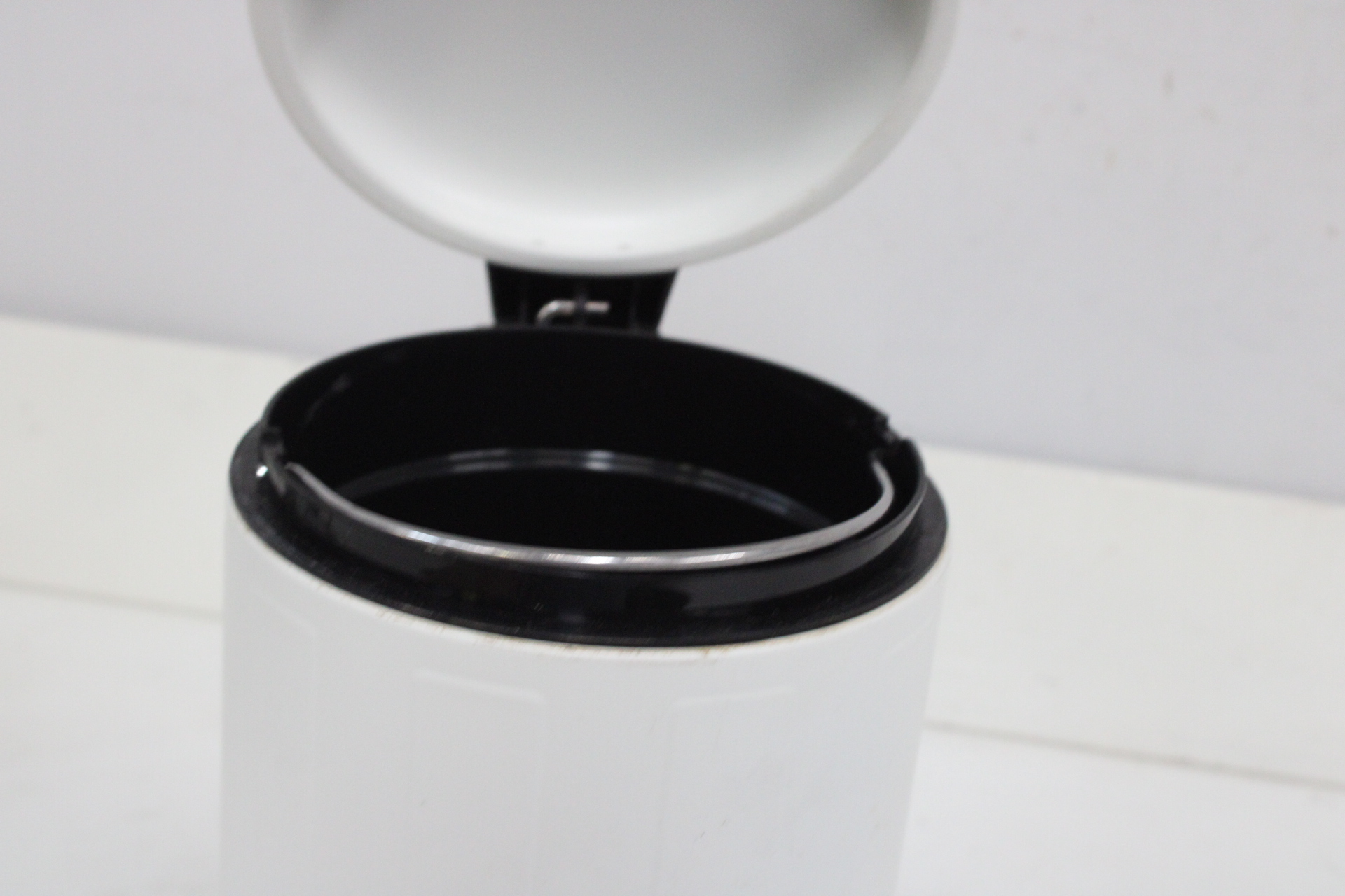 Wit pedaalemmer'' – foto 10 – kavel bij GSD Auctions, Zoeterwoude