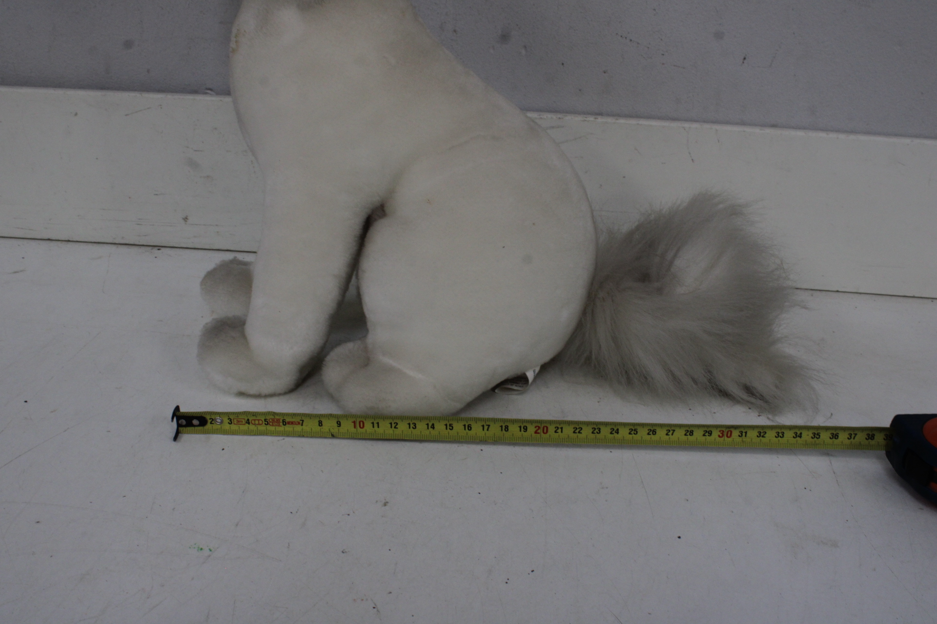 Witte knuffelkat'' – foto 9 – kavel bij GSD Auctions, Zoeterwoude