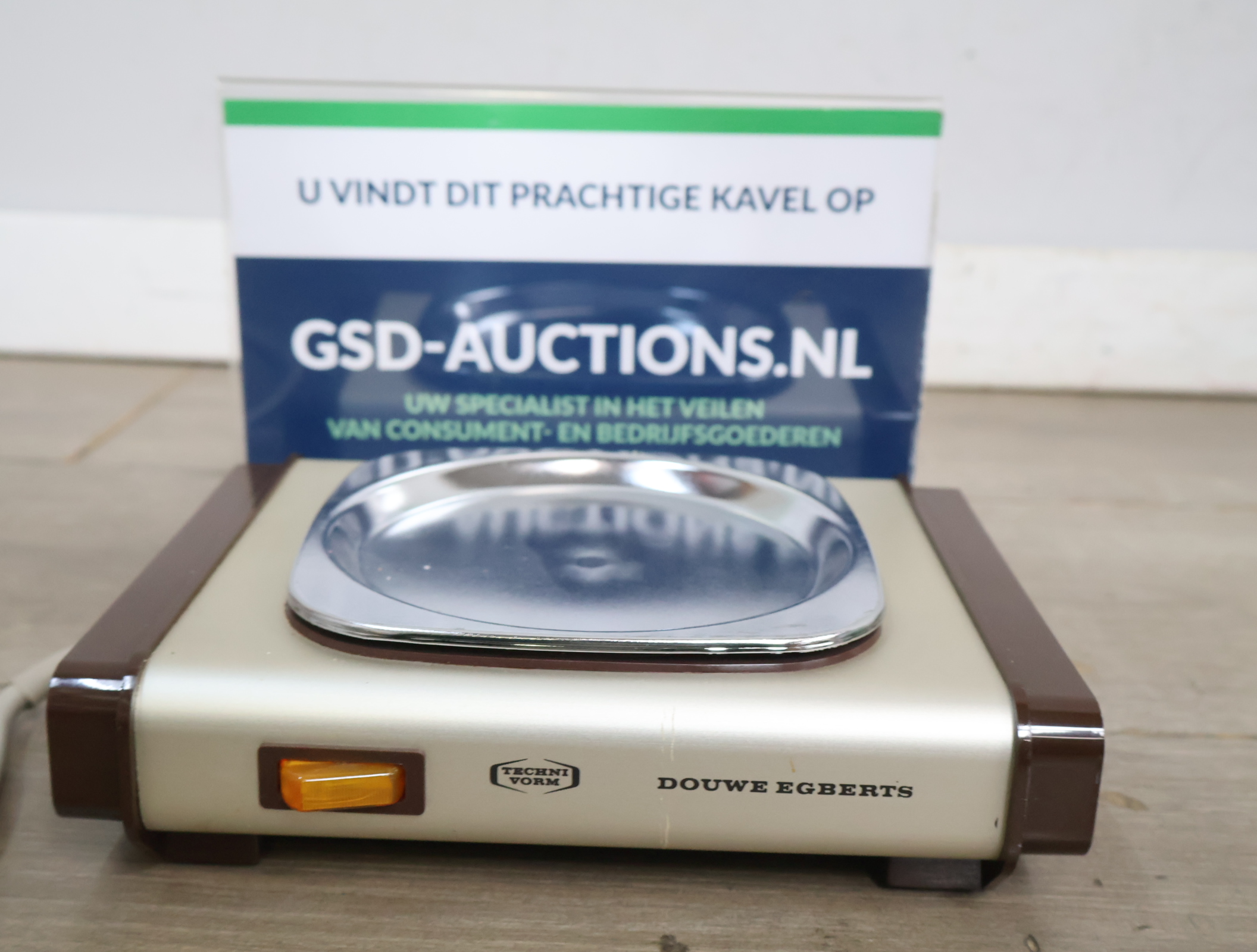 Elektrische koffiezetter Douwe Egberts'' – kavel bij GSD Auctions, Zoeterwoude