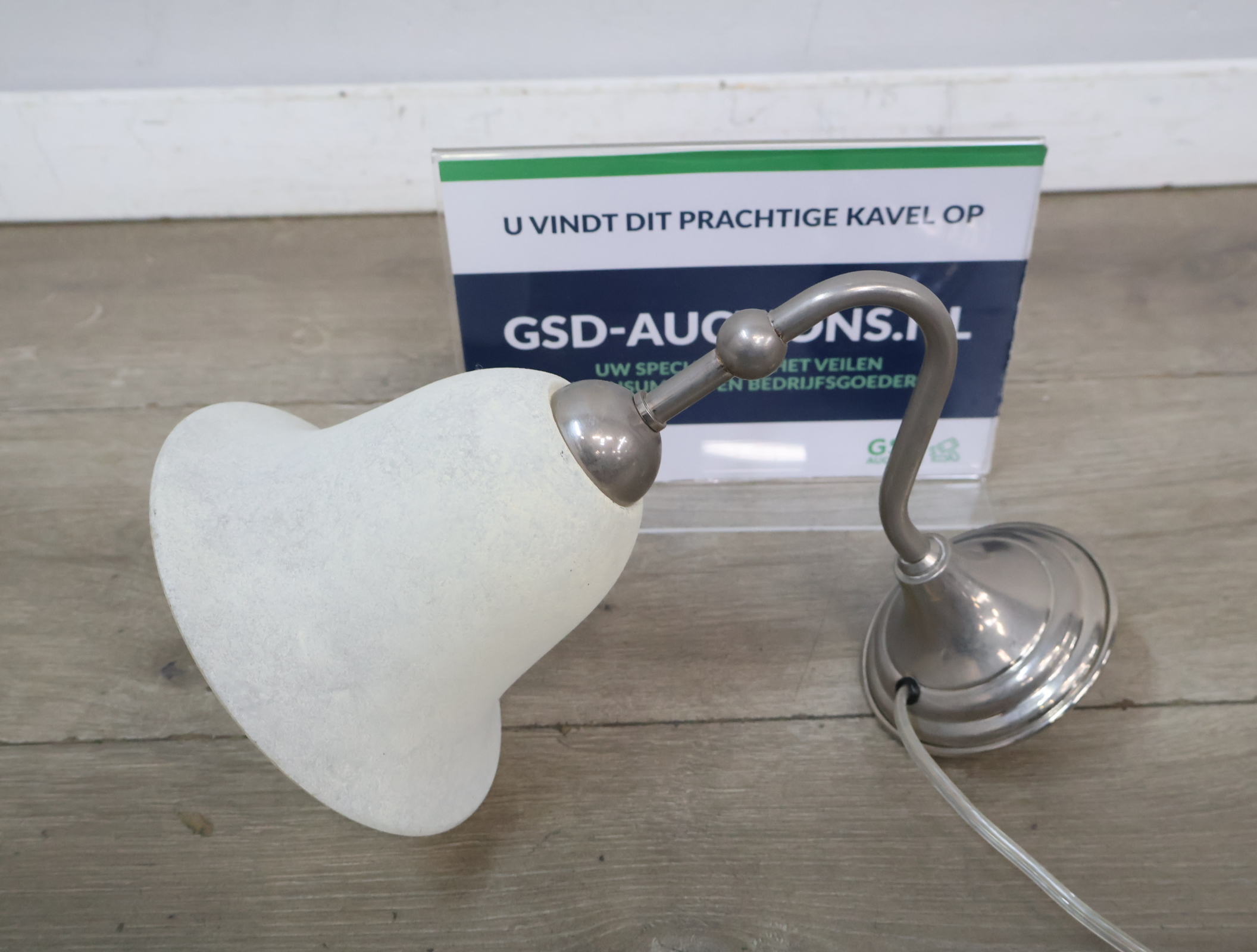 Wandlamp met witte kap'' – foto 2 – kavel bij GSD Auctions, Zoeterwoude