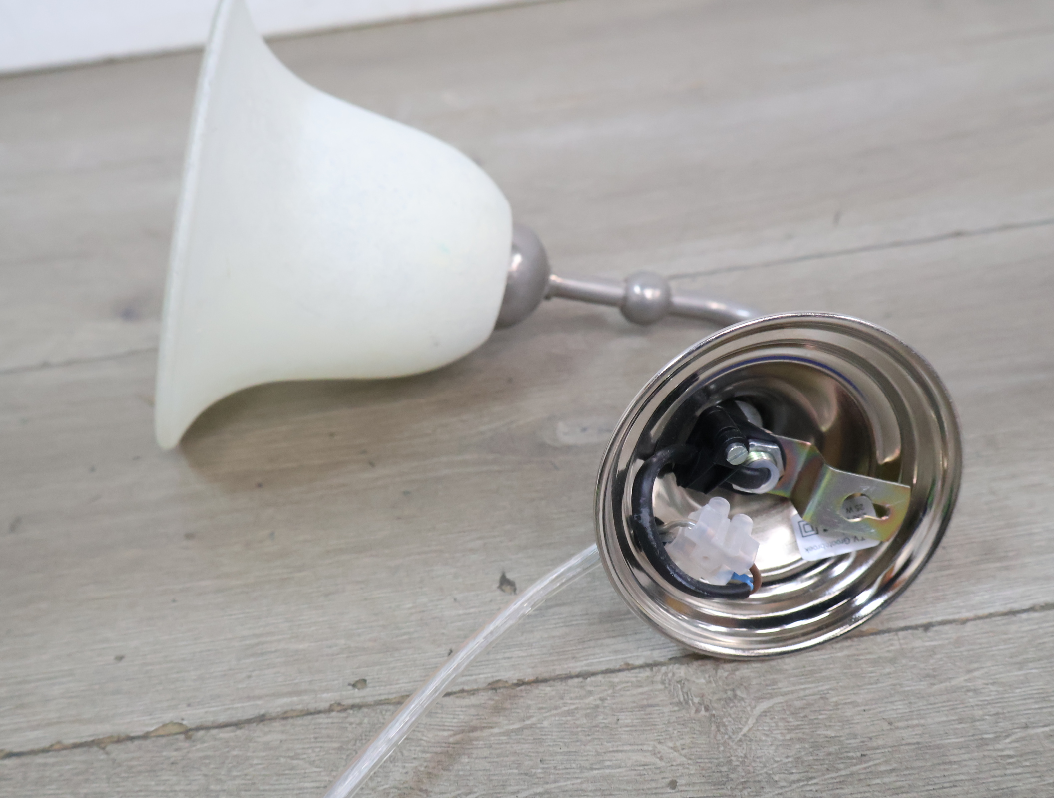 Wandlamp met witte kap'' – foto 8 – kavel bij GSD Auctions, Zoeterwoude