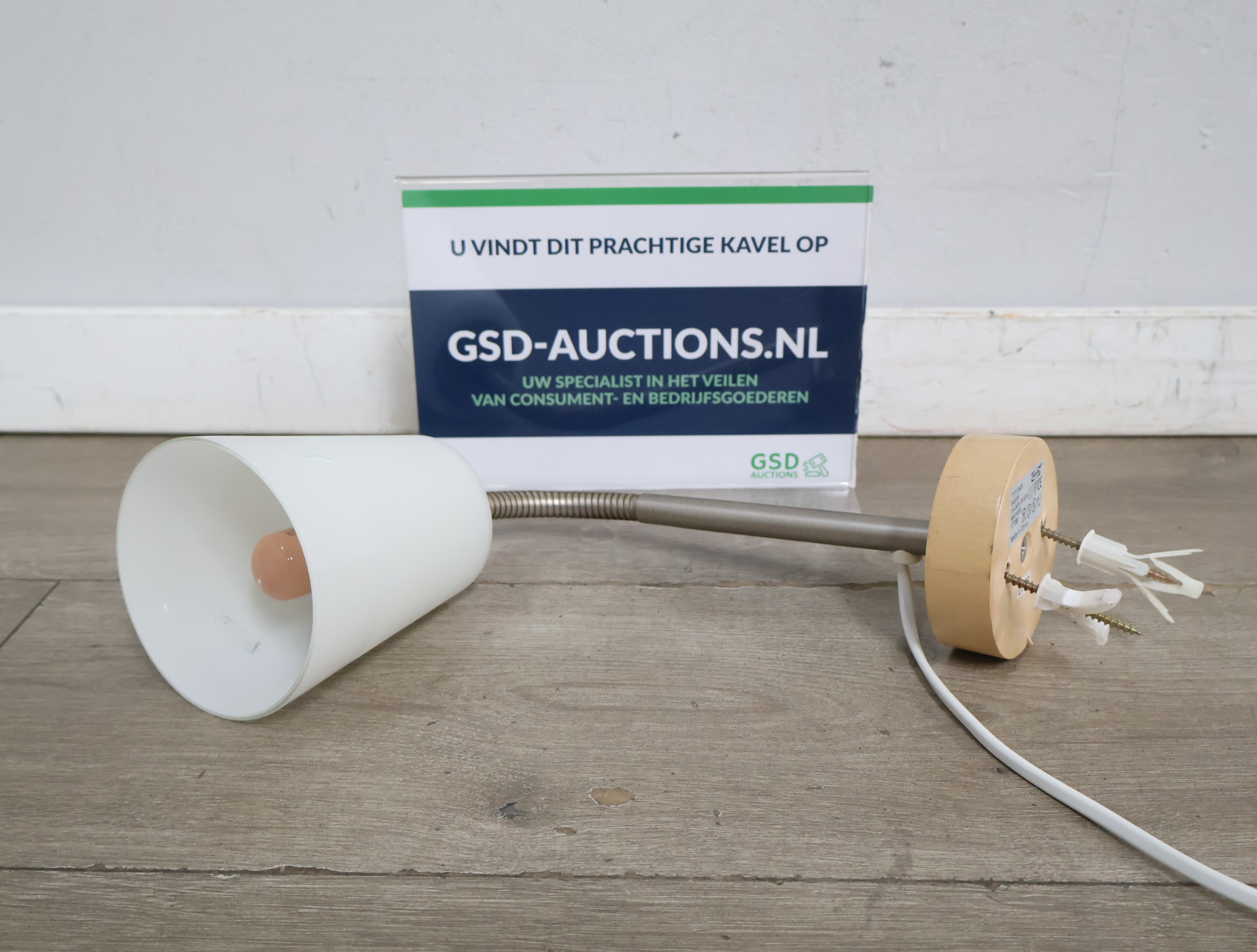 Wandlamp met flexibele hals'' – foto 2 – kavel bij GSD Auctions, Zoeterwoude