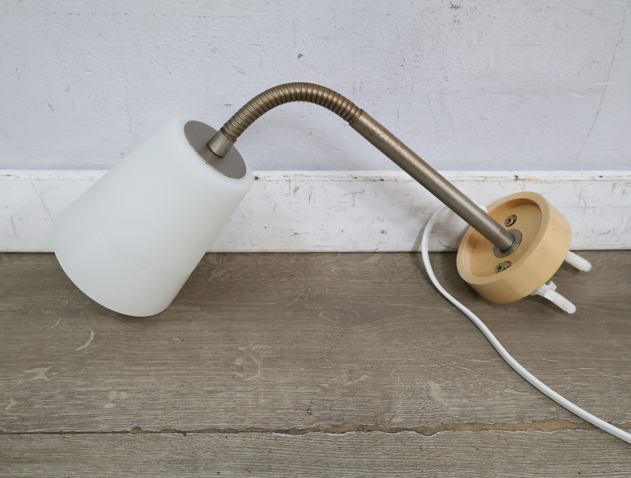 Wandlamp met flexibele hals'' – foto 4 – kavel bij GSD Auctions, Zoeterwoude