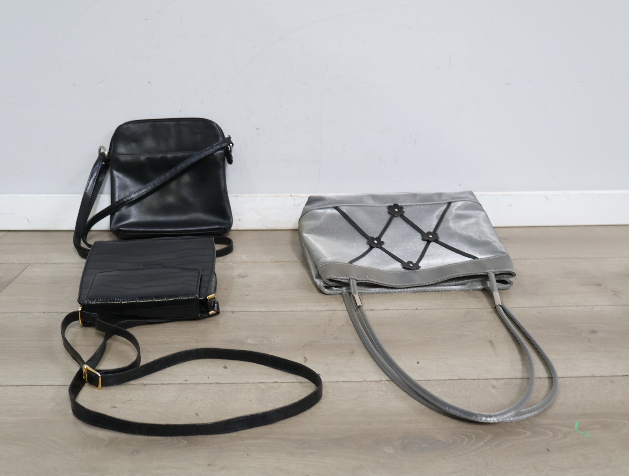 Set van drie dameshandtassen'' – foto 5 – kavel bij GSD Auctions, Zoeterwoude