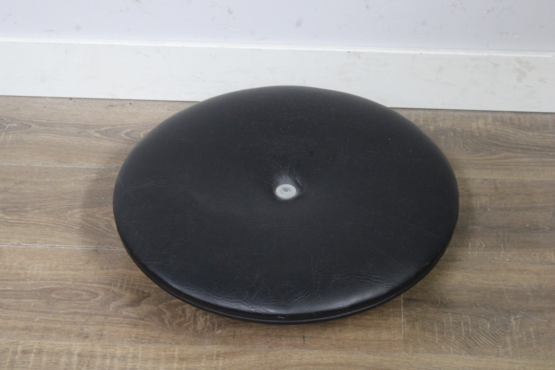 IKEA zit/sta-kruk Trollberget'' – foto 2 – kavel bij GSD Auctions, Zoeterwoude
