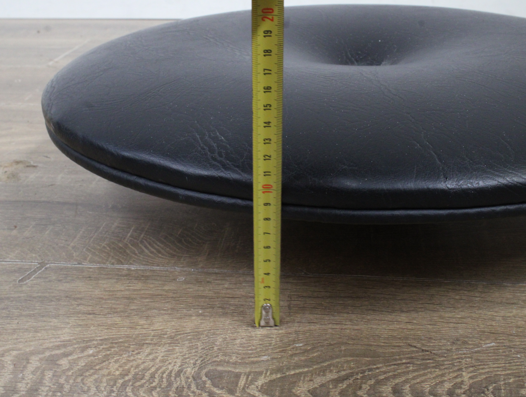 IKEA zit/sta-kruk Trollberget'' – foto 8 – kavel bij GSD Auctions, Zoeterwoude