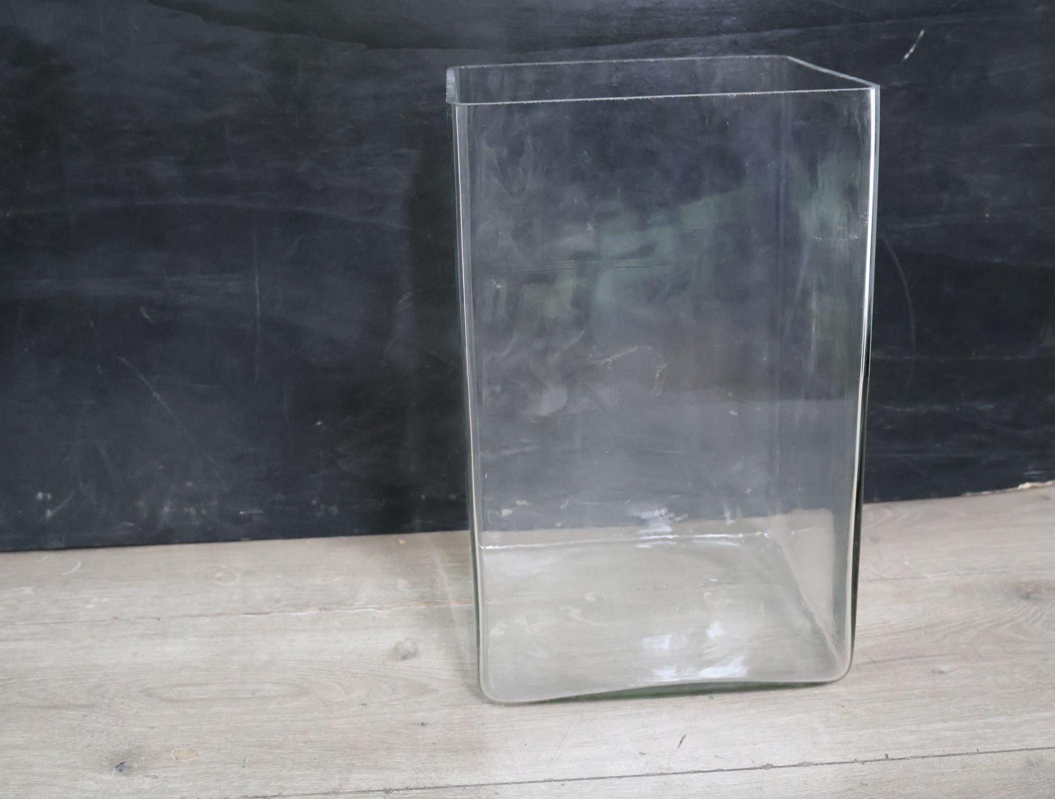 Rechthoekige glazen vaas'' – foto 5 – kavel bij GSD Auctions, Zoeterwoude