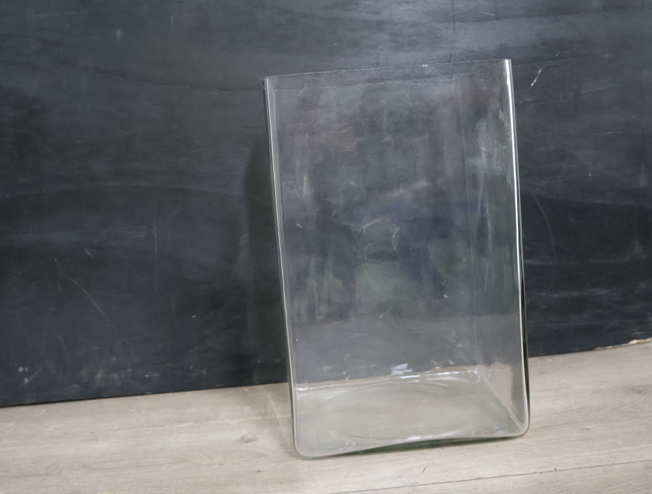 Rechthoekige glazen vaas'' – foto 6 – kavel bij GSD Auctions, Zoeterwoude