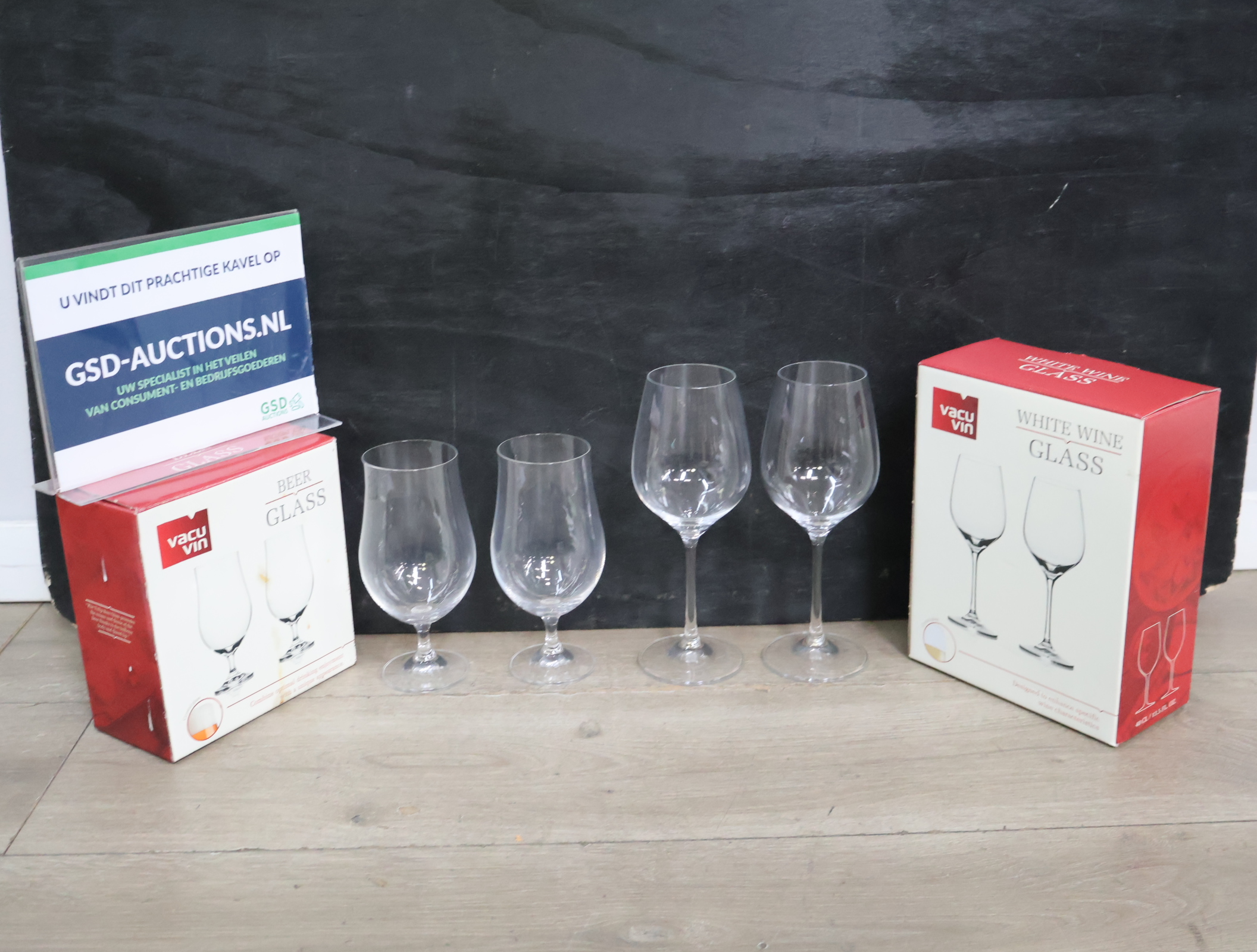 Vacu Vin bier en wijn glazen vier stuks'' – foto 2 – kavel bij GSD Auctions, Zoeterwoude