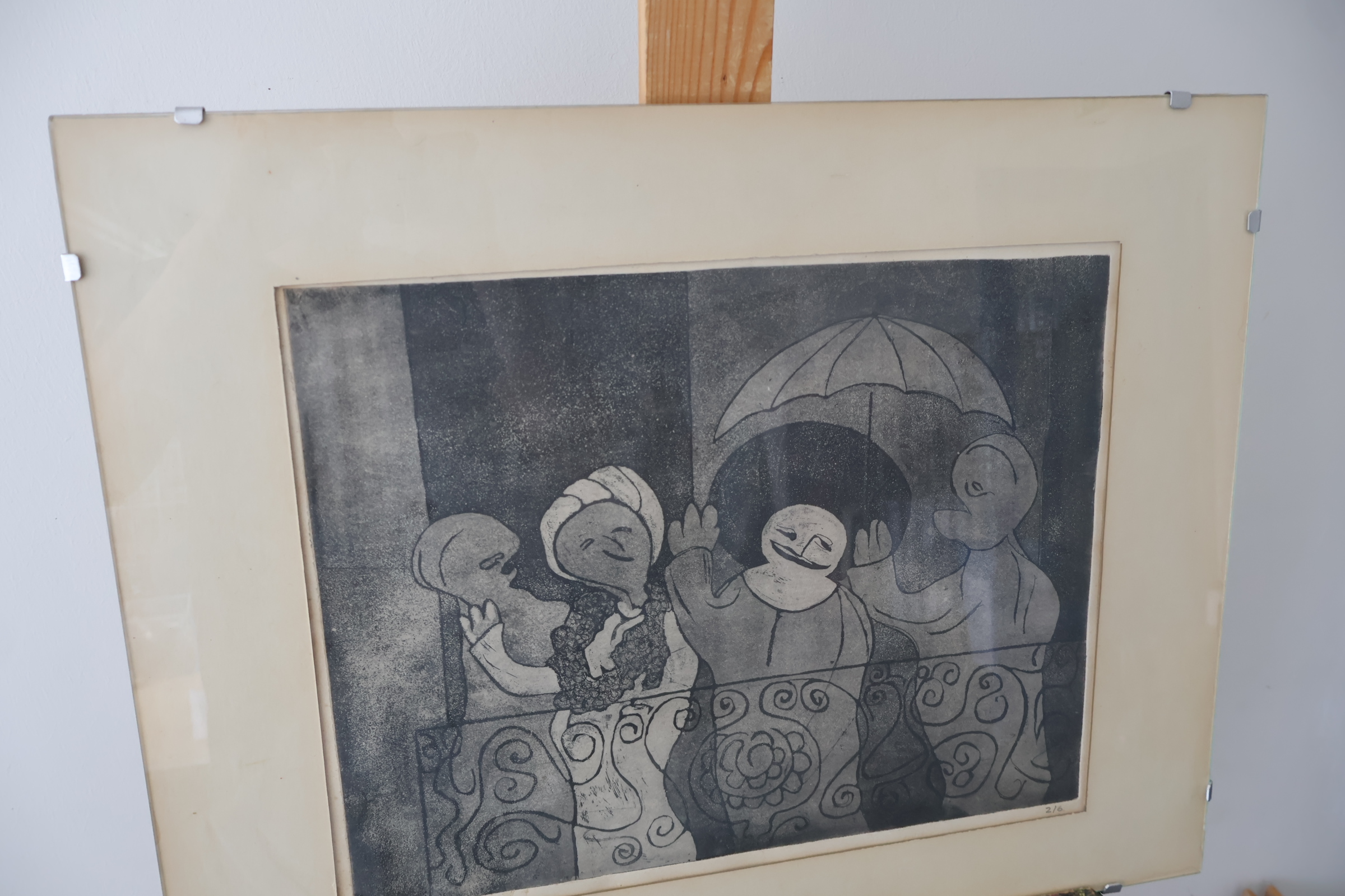 Zwart-wit Ets van figuren op balkon - Thea van Trigt'' – foto 4 – kavel bij GSD Auctions, Zoeterwoude