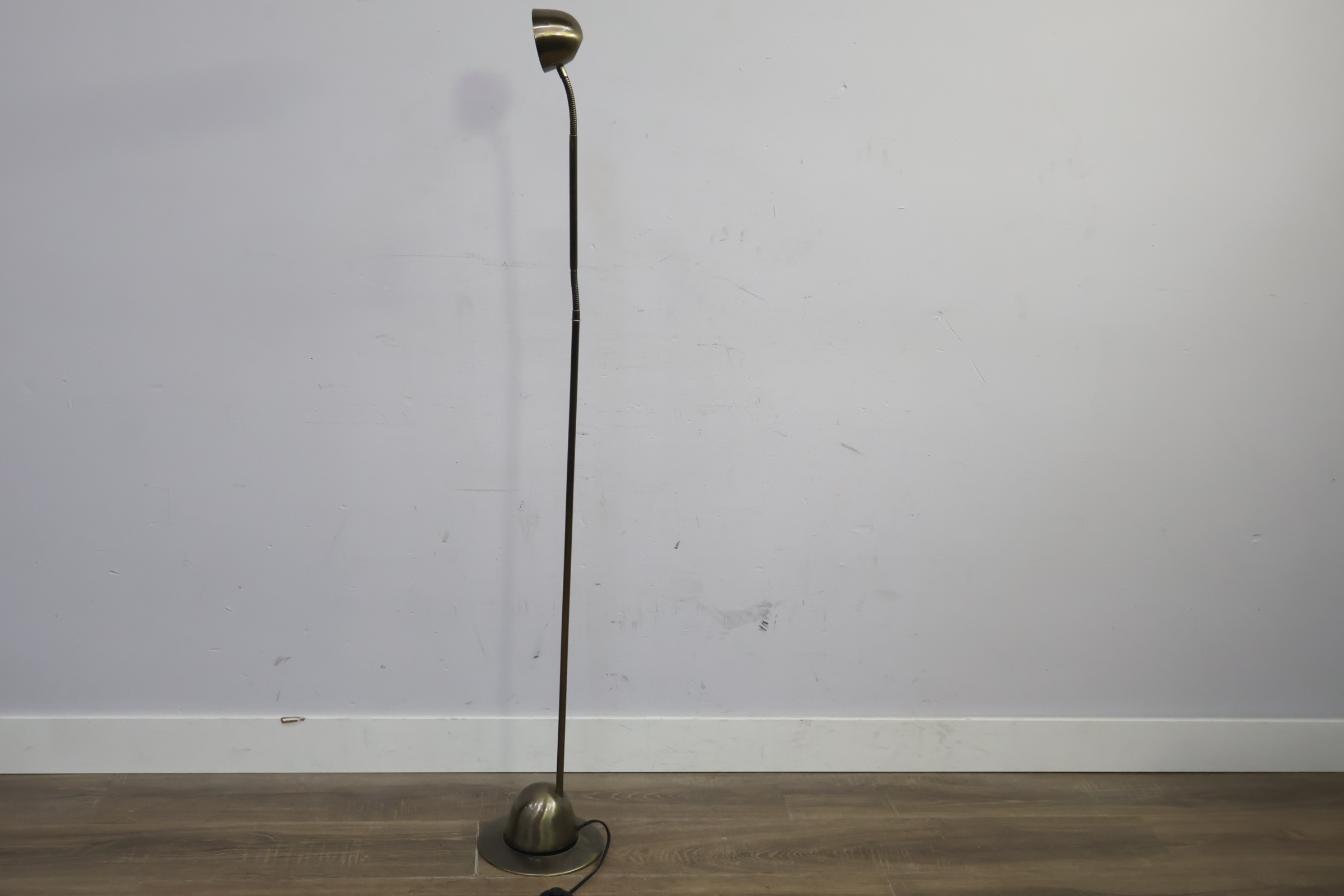 Staande leeslamp met flexibele hals'' – foto 5 – kavel bij GSD Auctions, Zoeterwoude