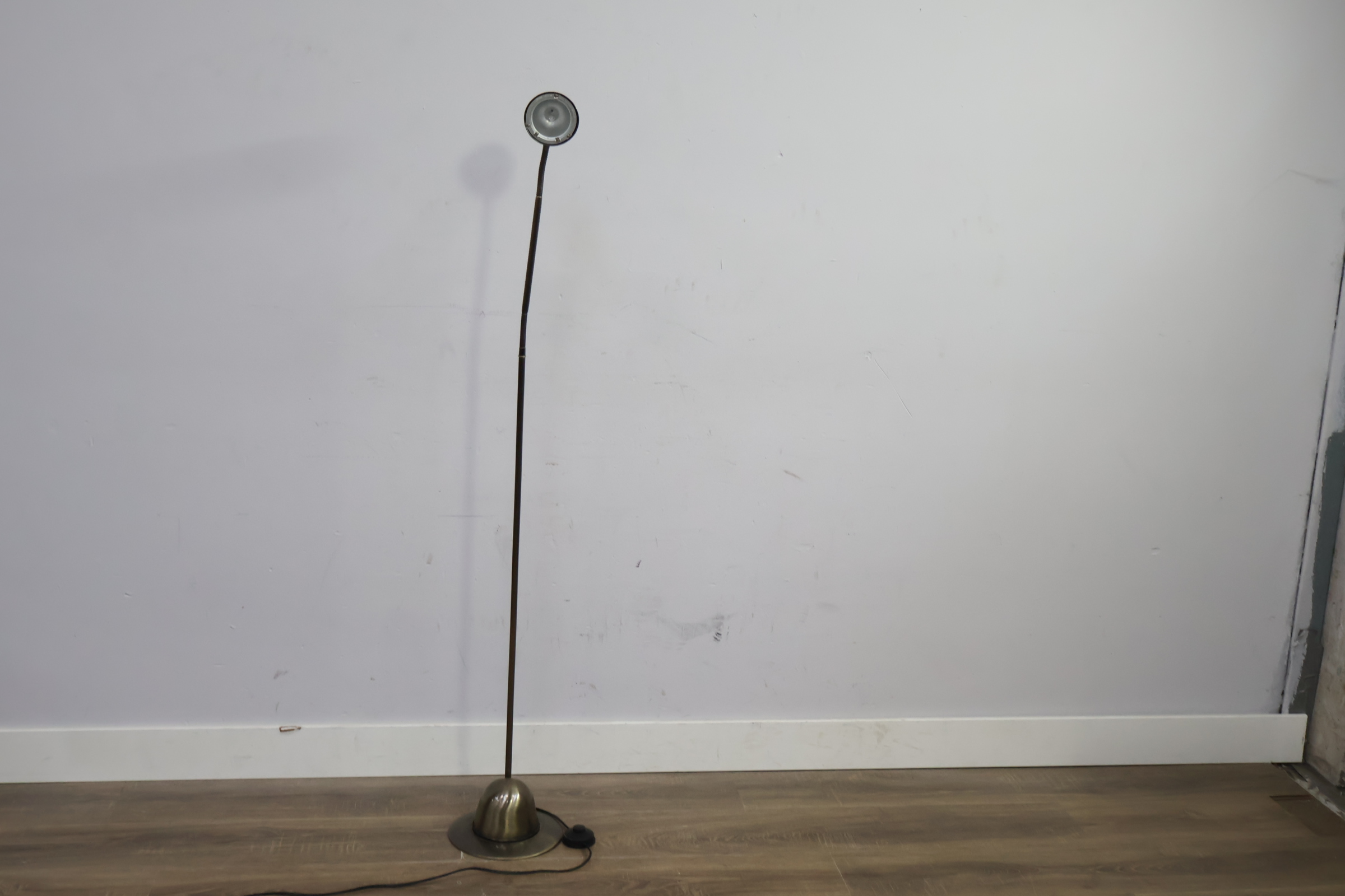 Staande leeslamp met flexibele hals'' – foto 6 – kavel bij GSD Auctions, Zoeterwoude