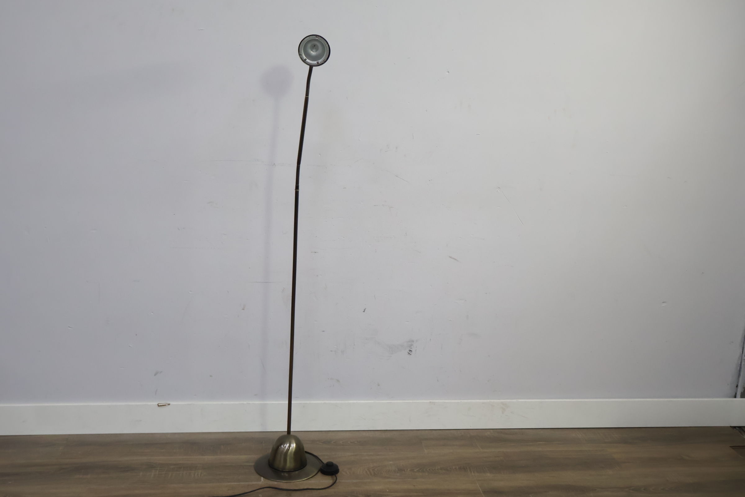Staande leeslamp met flexibele hals'' – foto 7 – kavel bij GSD Auctions, Zoeterwoude