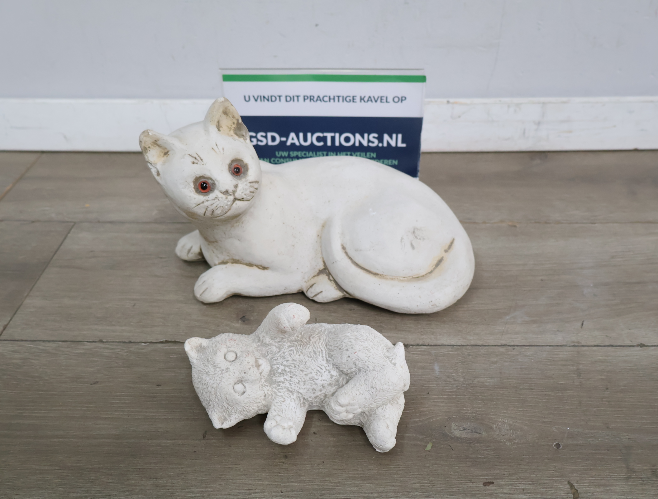 Beelden van katten 2 stuks'' – kavel bij GSD Auctions, Zoeterwoude