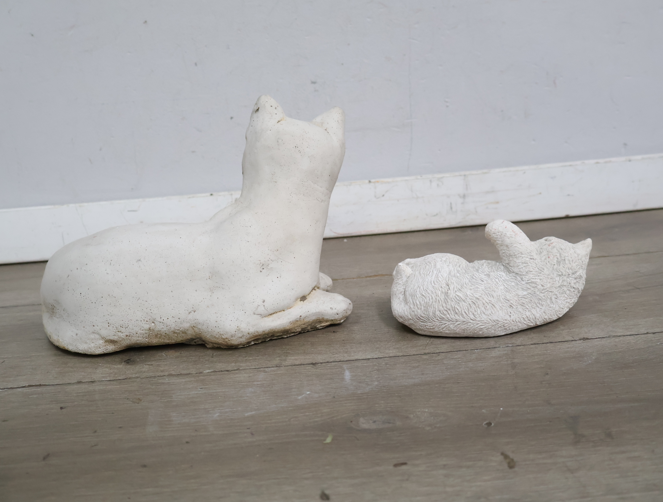 Beelden van katten 2 stuks'' – foto 5 – kavel bij GSD Auctions, Zoeterwoude