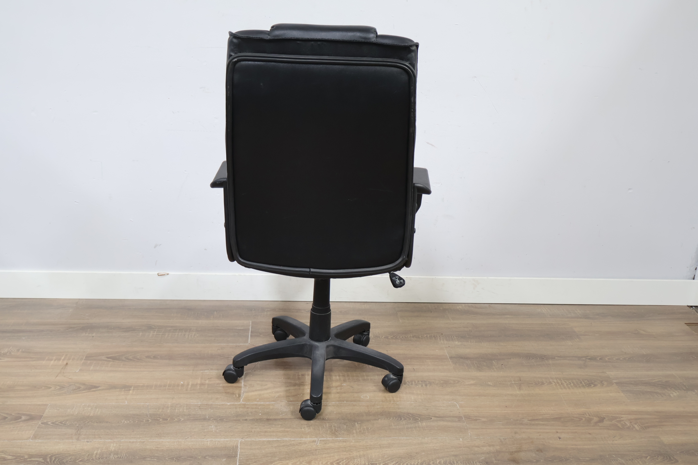 Zwarte bureaustoel'' – foto 5 – kavel bij GSD Auctions, Zoeterwoude
