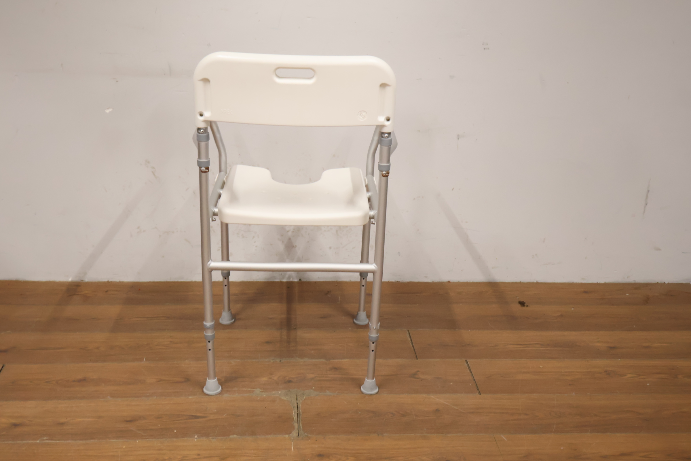 Toiletstoel met armleuning'' – foto 5 – kavel bij GSD Auctions, Zoeterwoude