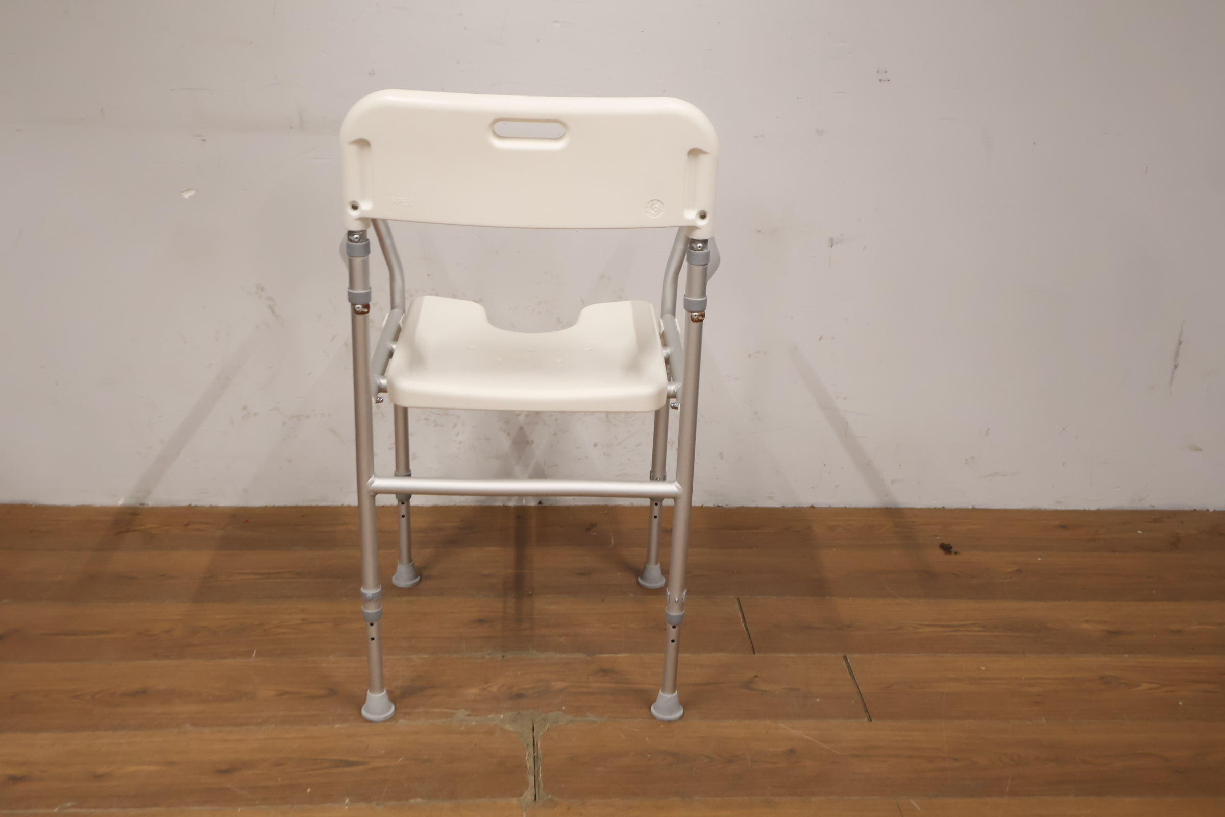 Toiletstoel met armleuning'' – foto 6 – kavel bij GSD Auctions, Zoeterwoude