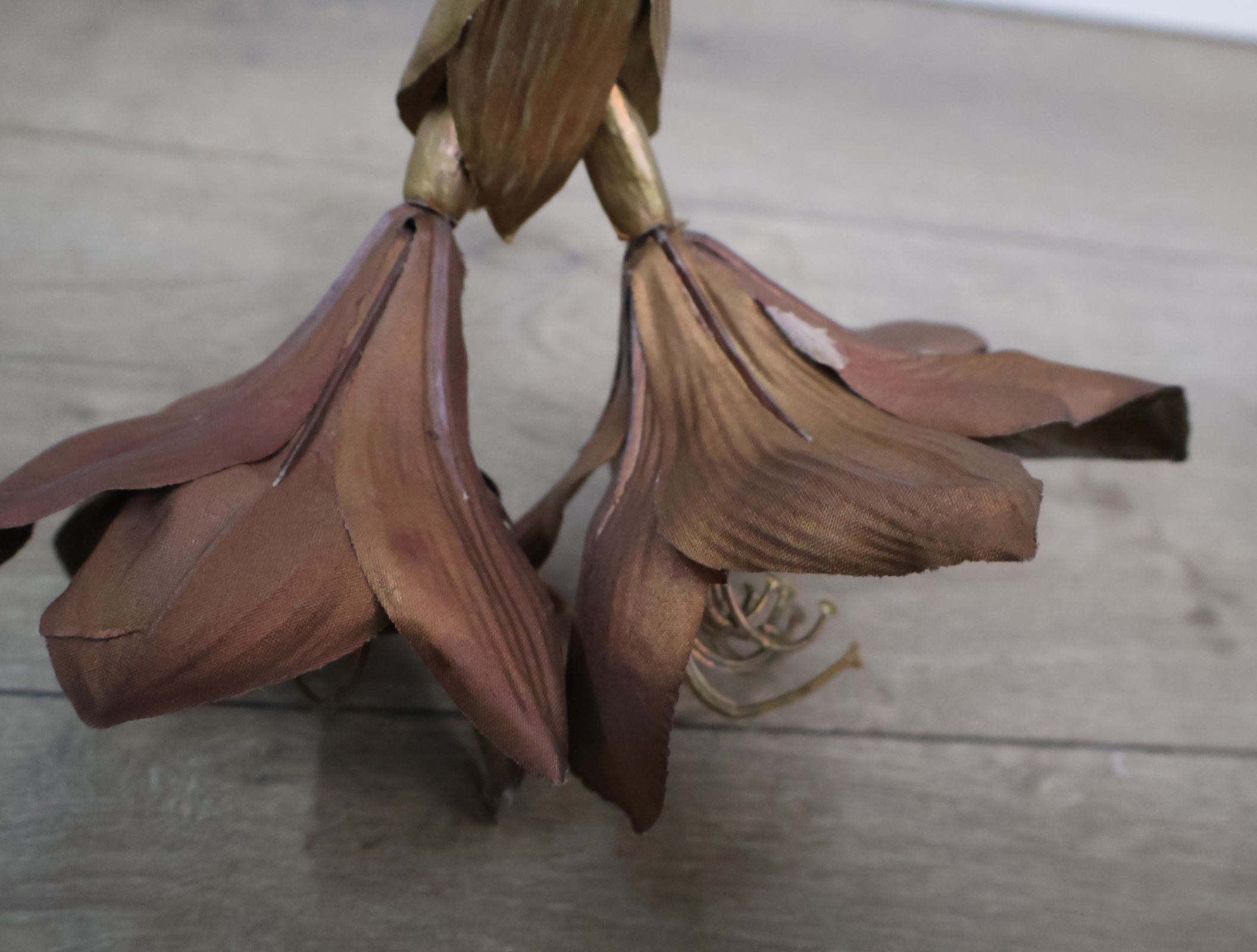 Set van drie gouden kunstbloemen'' – foto 9 – kavel bij GSD Auctions, Zoeterwoude