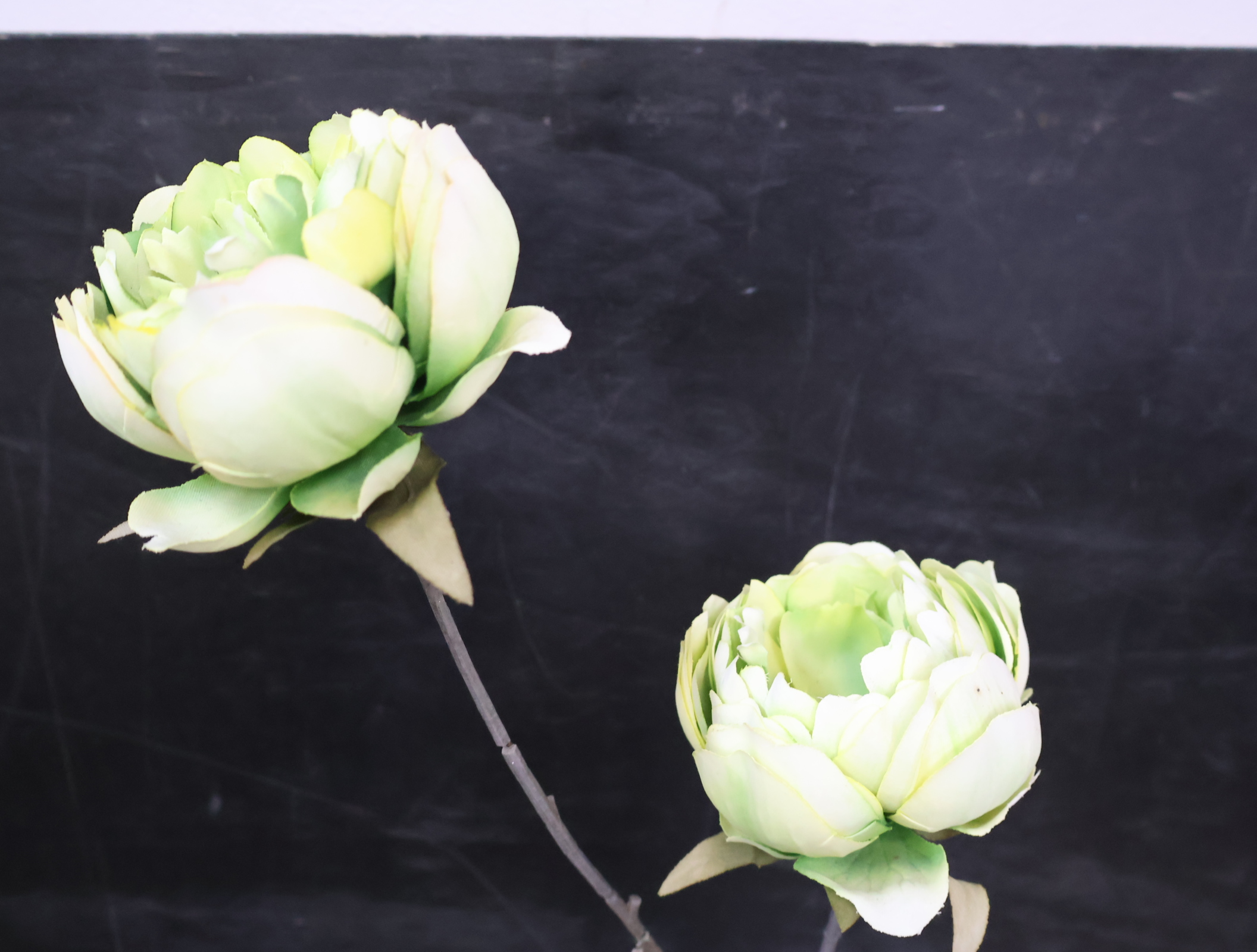 Set glazen vazen met kunstbloemen'' – foto 7 – kavel bij GSD Auctions, Zoeterwoude