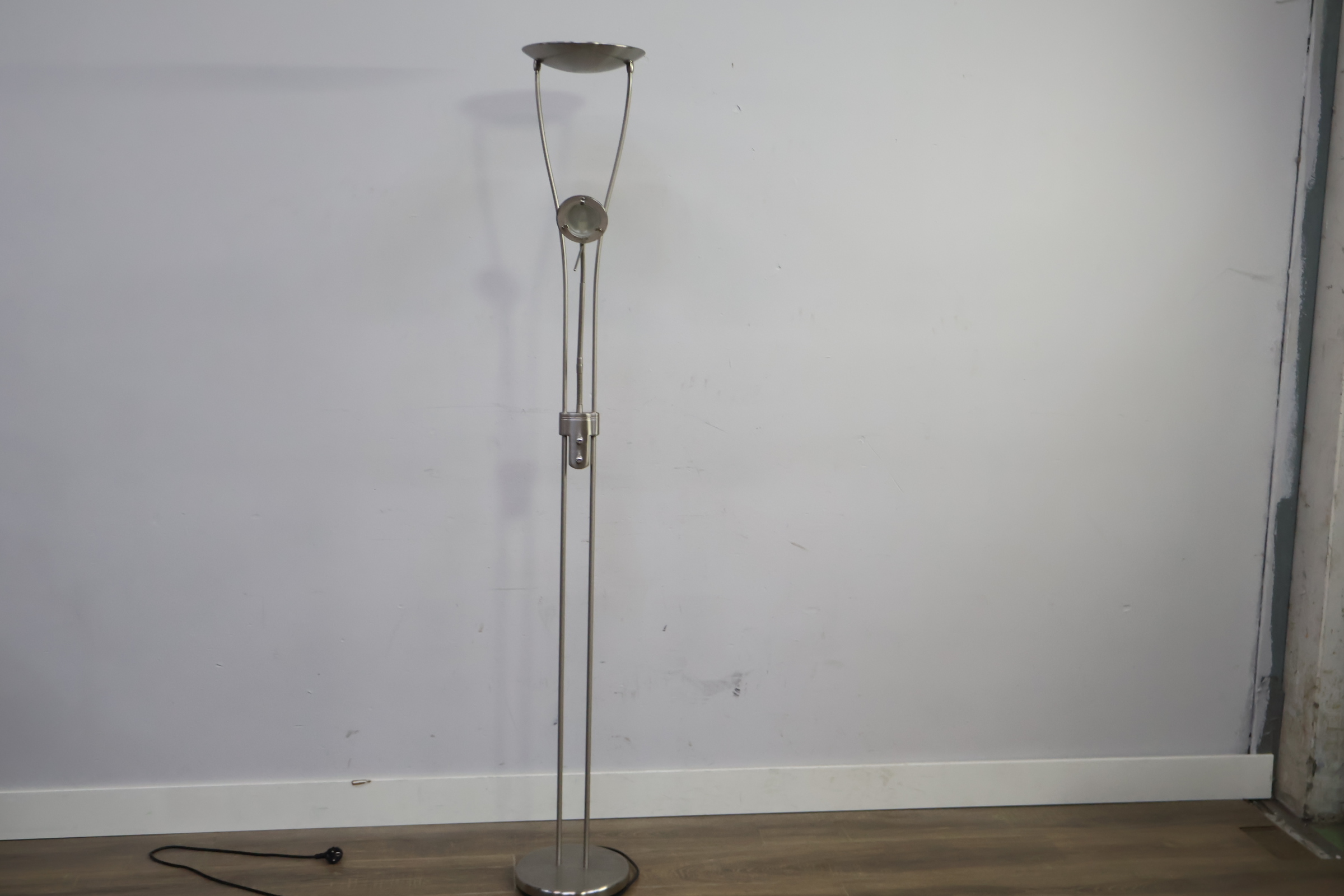 Staande leeslamp met halogeen spot'' – foto 7 – kavel bij GSD Auctions, Zoeterwoude