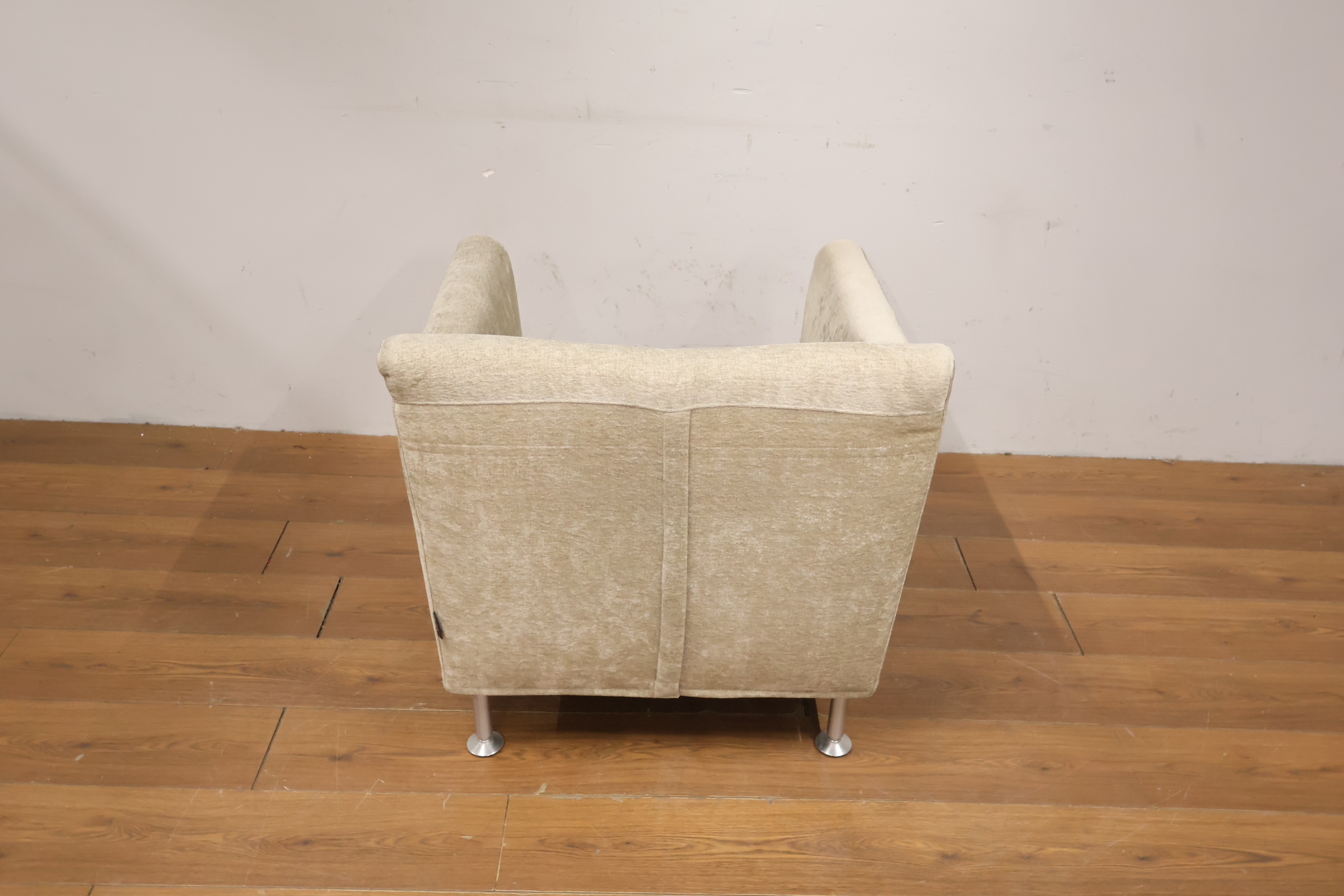 Cristian - Beige stoffen fauteuil'' – foto 6 – kavel bij GSD Auctions, Zoeterwoude