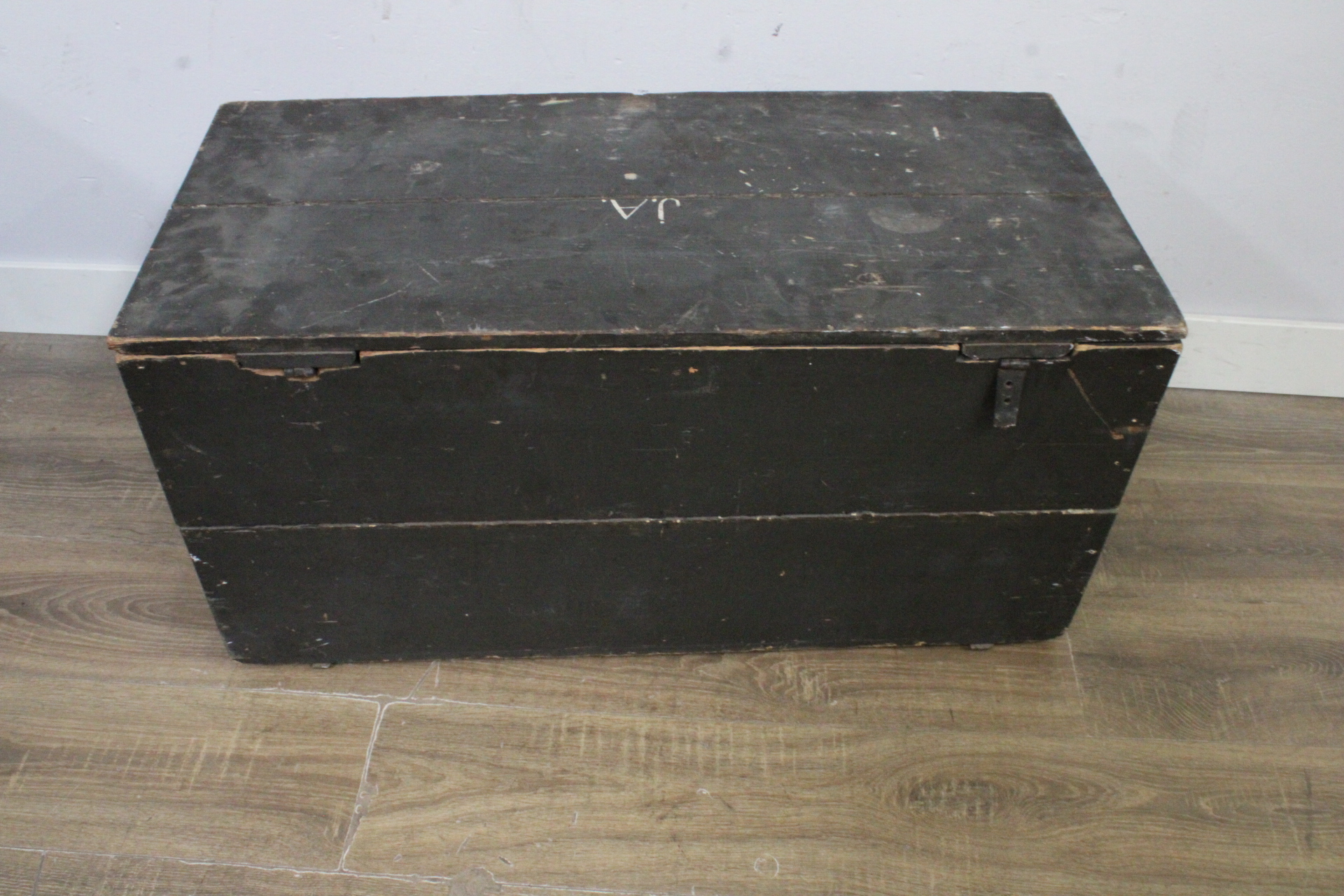 Houten kist met klepdeksel'' – foto 7 – kavel bij GSD Auctions, Zoeterwoude